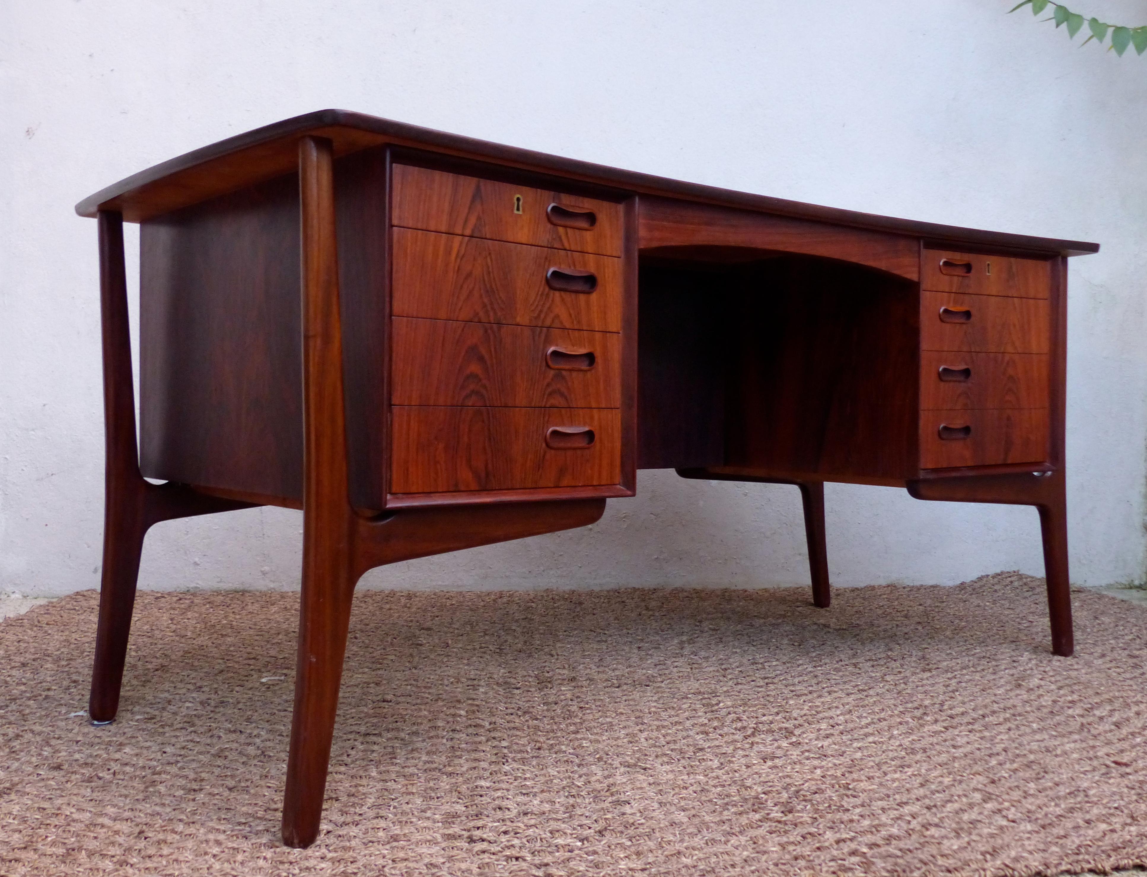 Scandinavian Rosewood Exexutive Desk from Svend Aage Madsen, Denmark For Sale 3