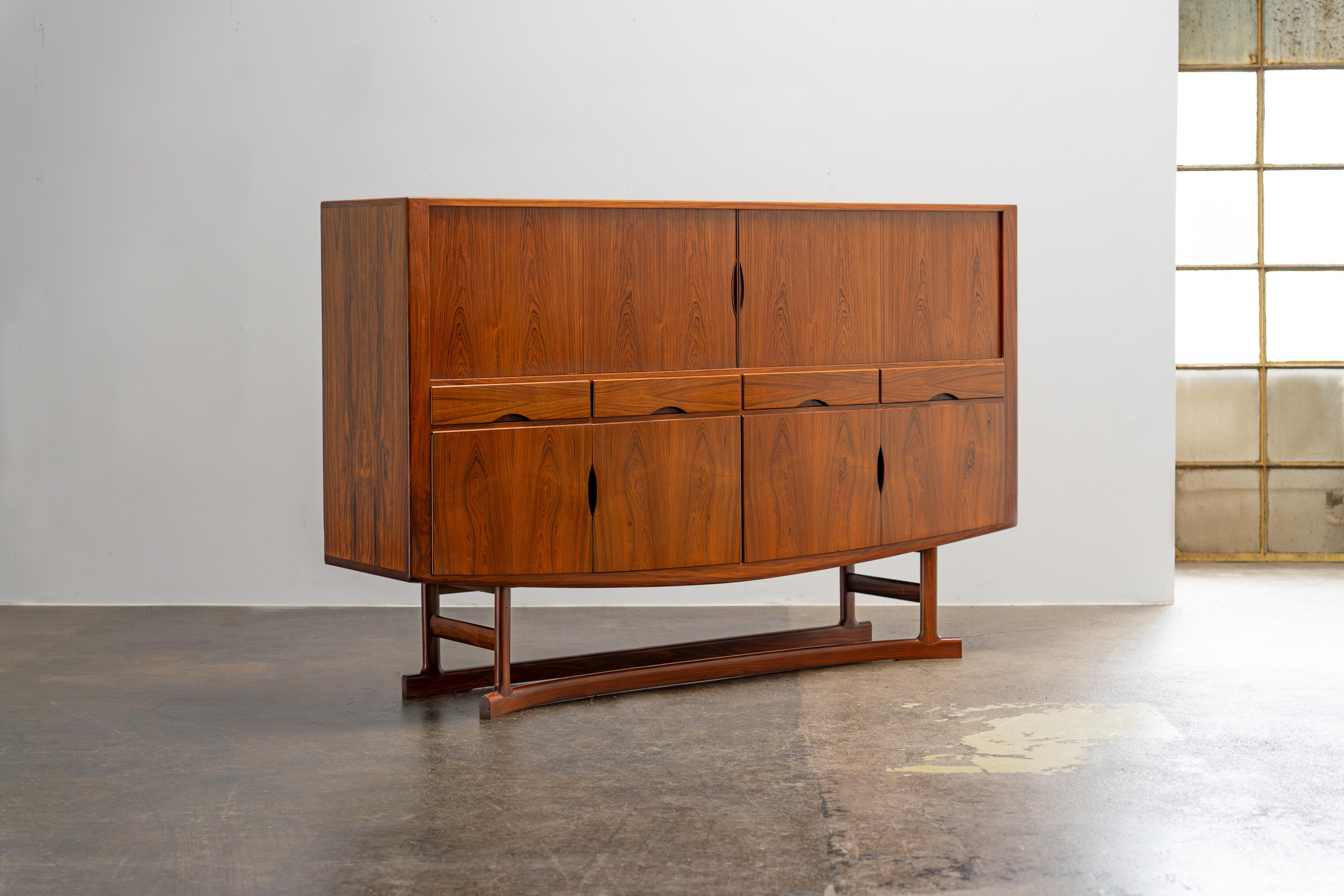 Tavola a doghe in palissandro scandinavo HB20 di Johannes Andersen Danimarca, 1968 in vendita 1