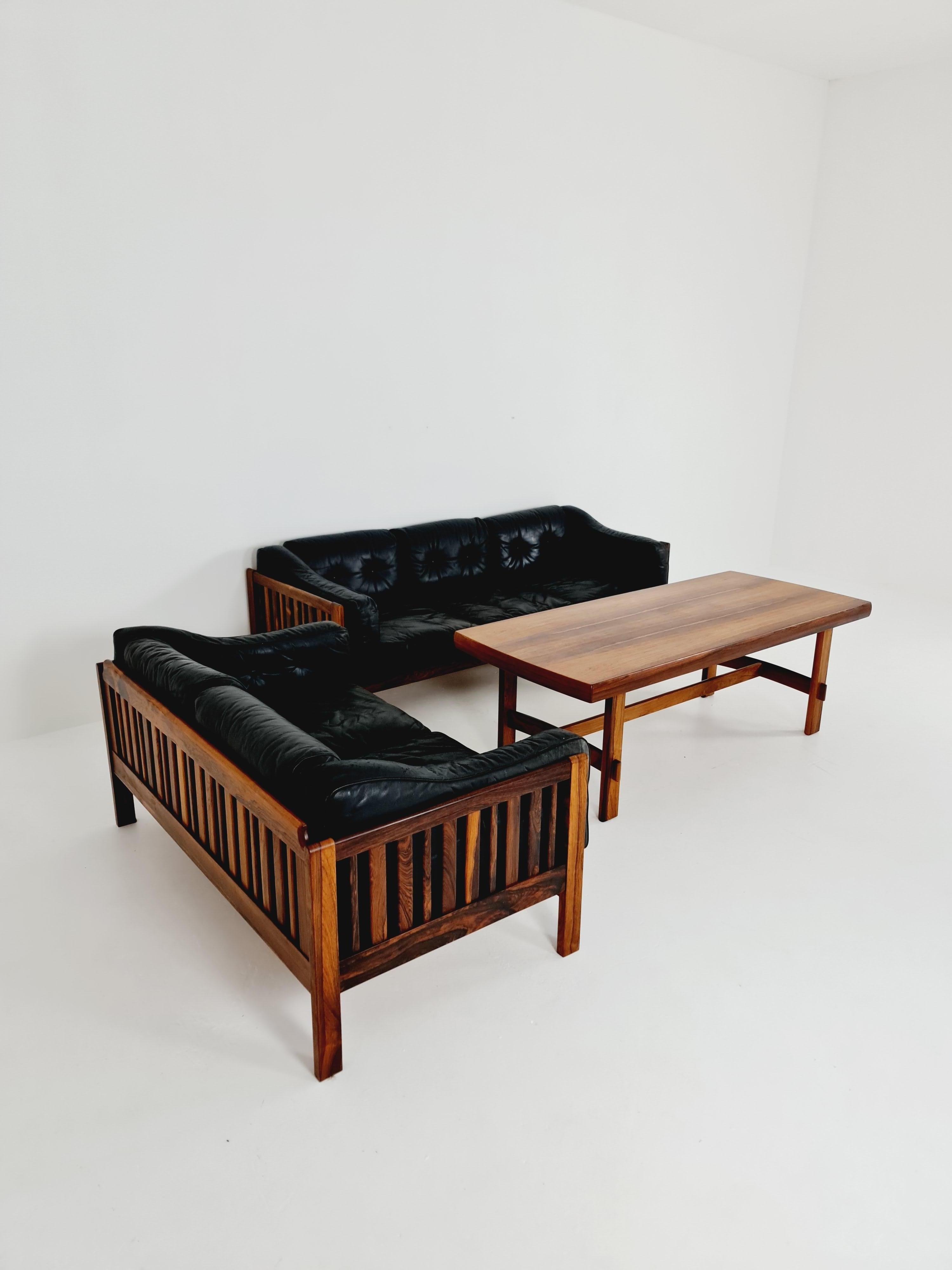 Canapé en bois de rose 2, 3 et table de Ingvar Stockum 