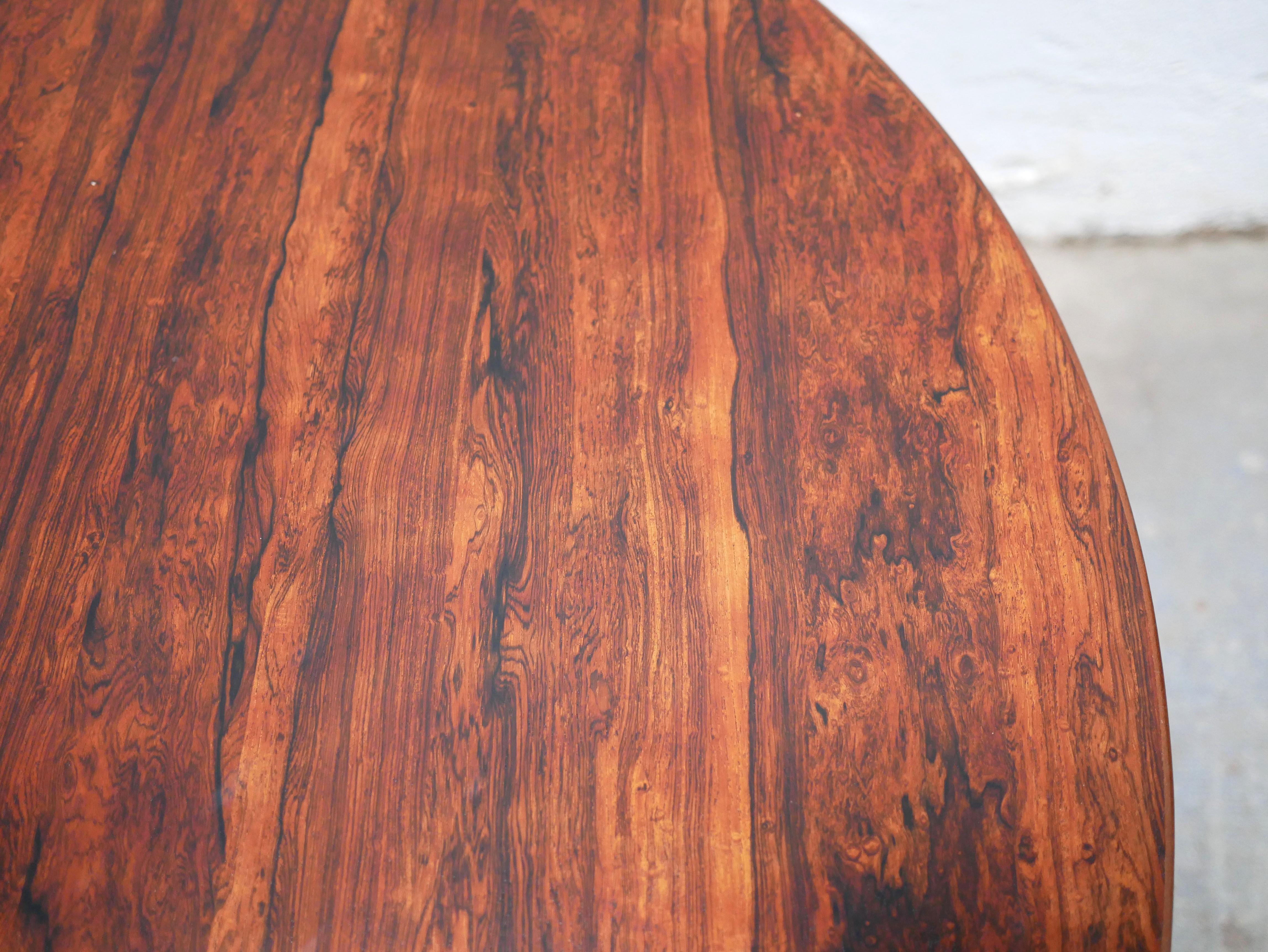 European Scandinavian round extendable rosewood dining table