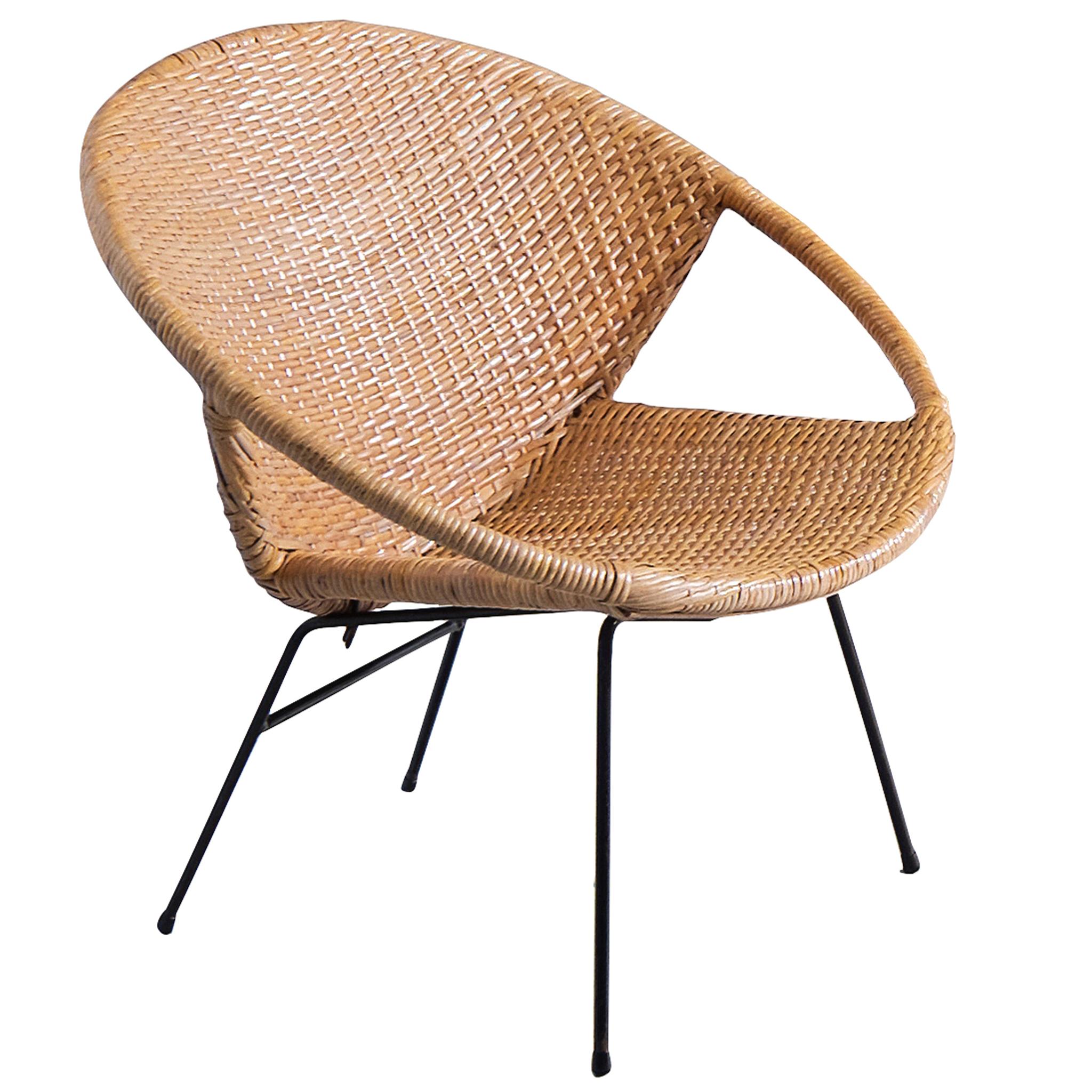 Scandinavian Round Wicker Chair with Metal Base