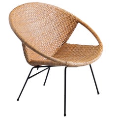 Retro Scandinavian Round Wicker Chair with Metal Base in Rotan