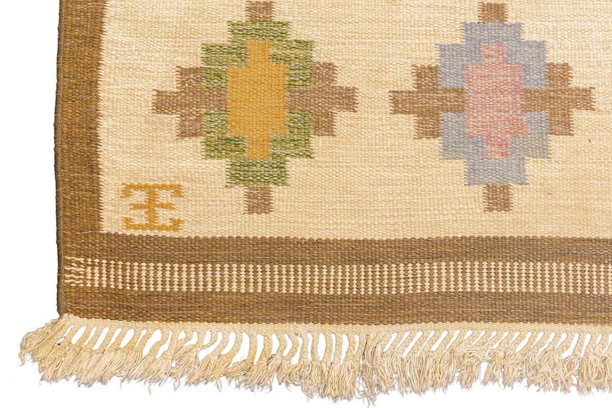 Hand-Crafted Scandinavian Rug Geometric Design Mollaianrugs Collection For Sale