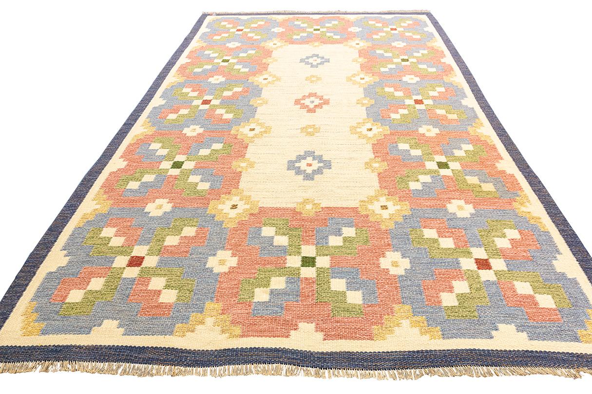 Svedese Tappeto scandinavo Rollakan Beige Field in vendita