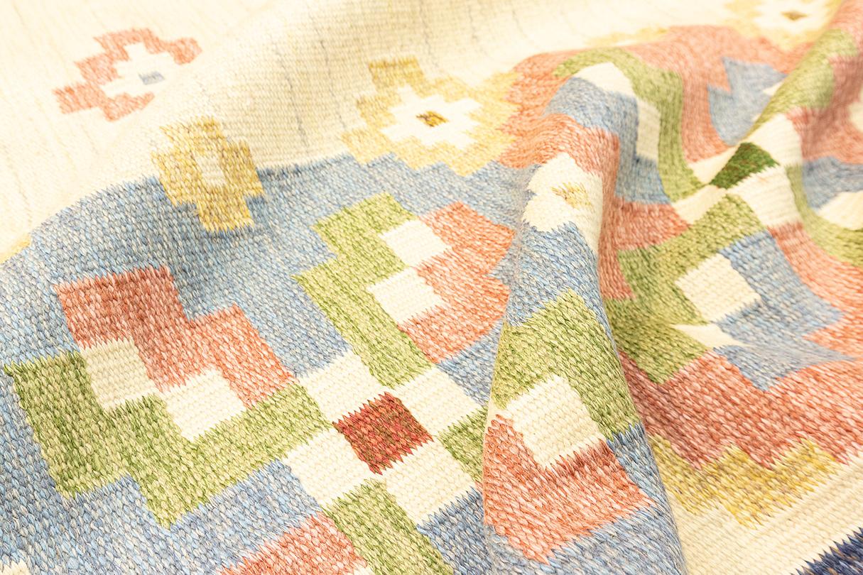 XX secolo Tappeto scandinavo Rollakan Beige Field in vendita