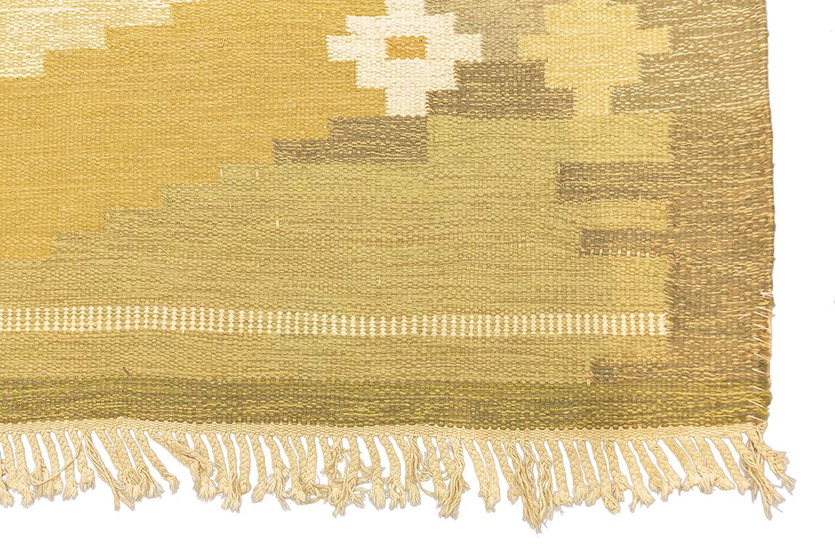 Hand-Crafted Scandinavian Rug Rollakan Mollaianrugs Collection For Sale