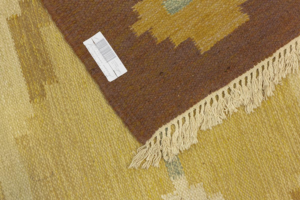 Scandinavian Rug Rollakan For Sale 2