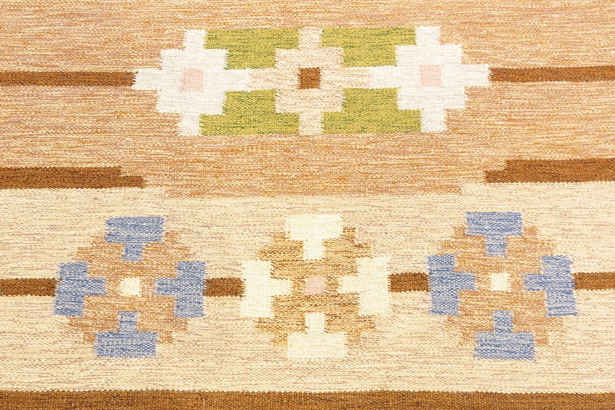Scandinavian Rug Signed MJ In Good Condition For Sale In Ferrara, IT