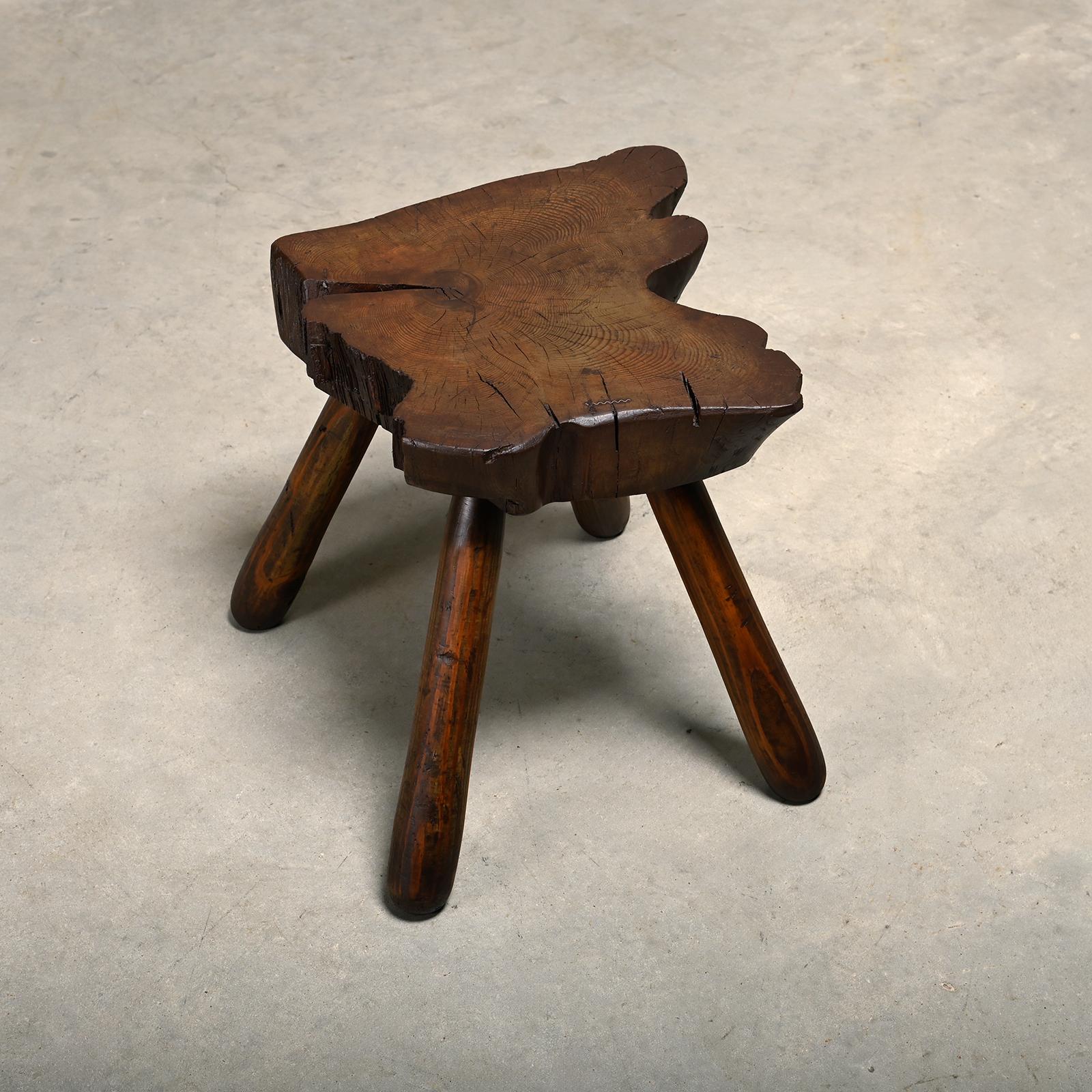 Taburete rústico escandinavo de tronco de árbol siglo XX en venta
