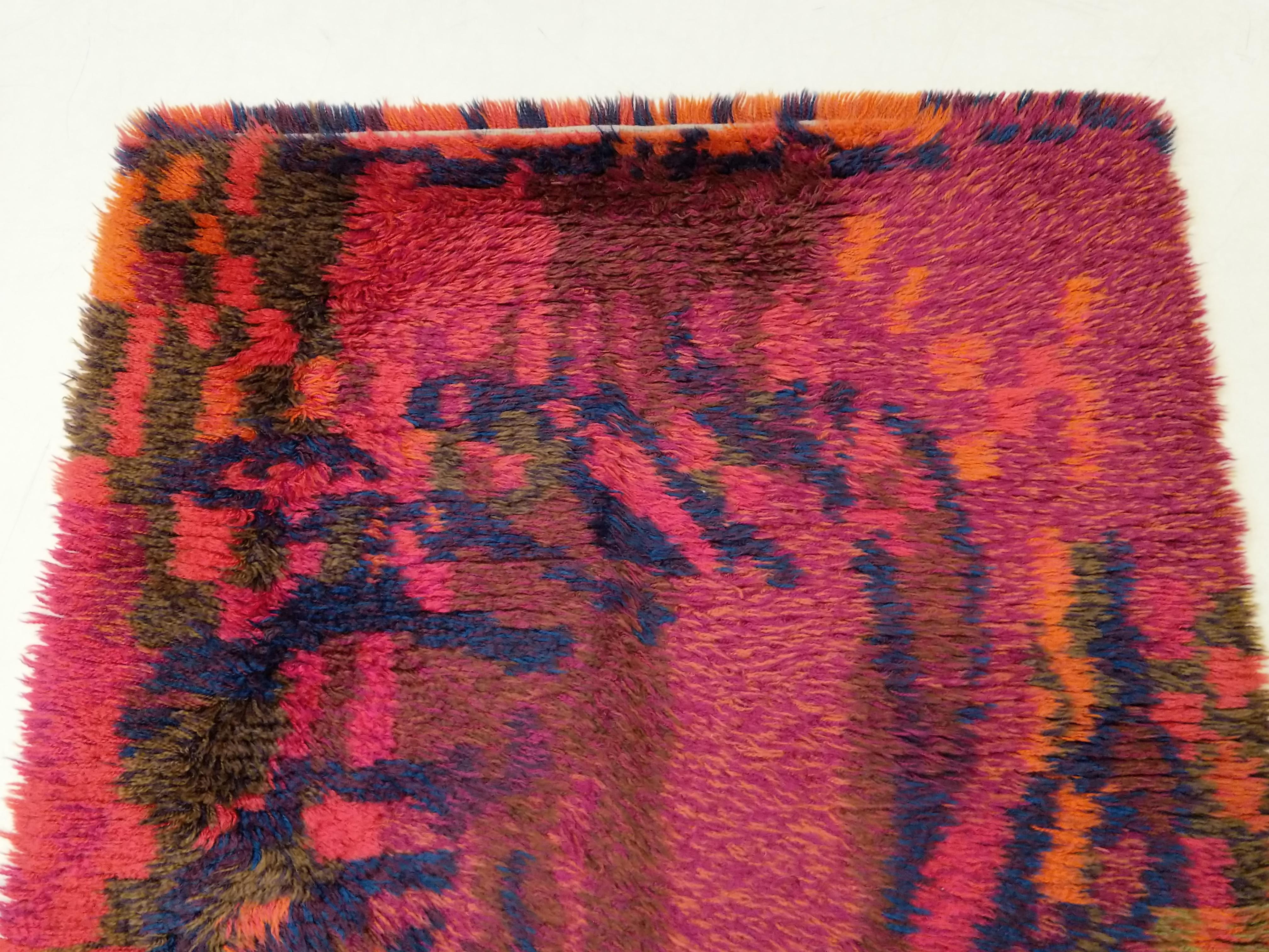 Alfombra Vintage Escandinava Rya de Lana Abstracta Pintoresca, circa 1950 en venta 8