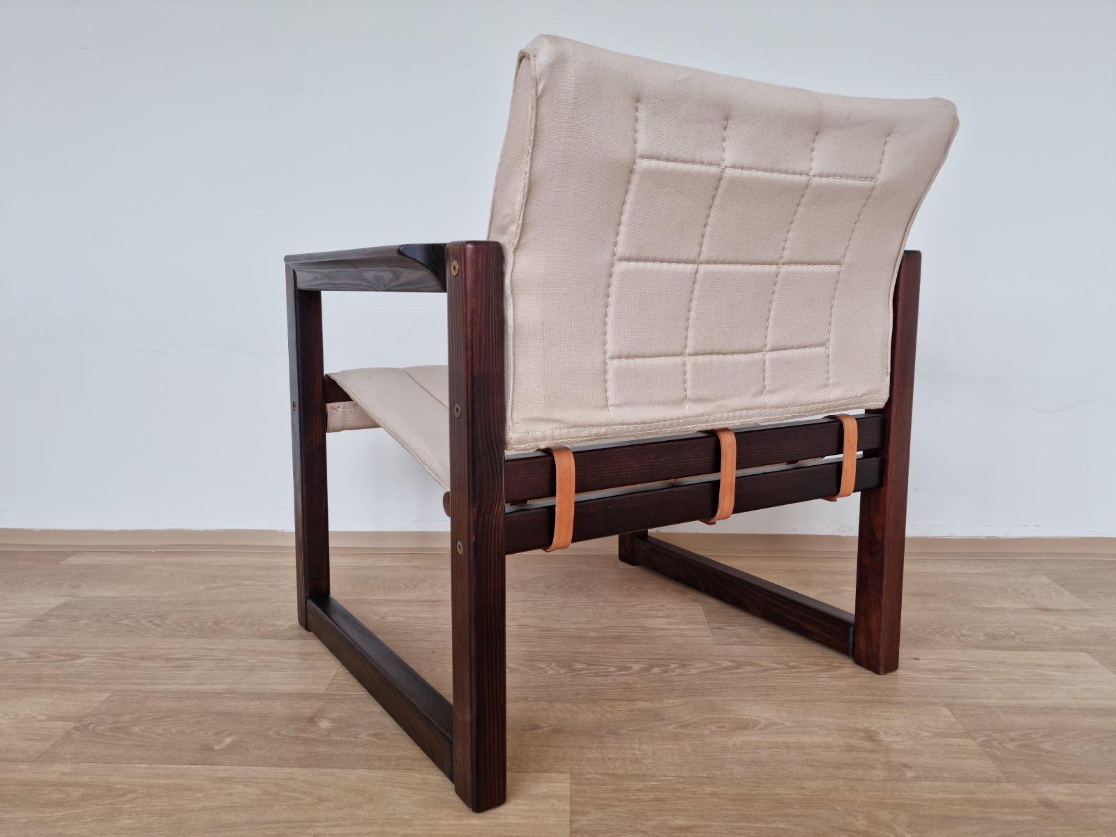 - 1980s
- Designer: Karin Mobring for Ikea
- Model Diana safari chair
- Never used, only unpacked and put together
- Textile (canvas)
- Dimensions of table: 62 x 28 x 57 cm.