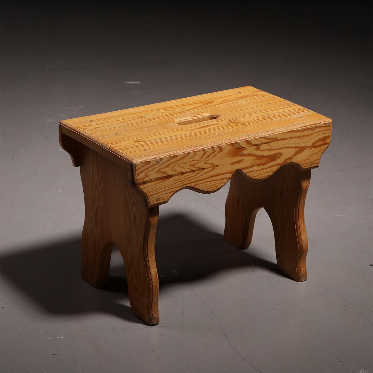 Swedish Scandinavian Sculptural Pine Stool or Side Table, 1940s For Sale