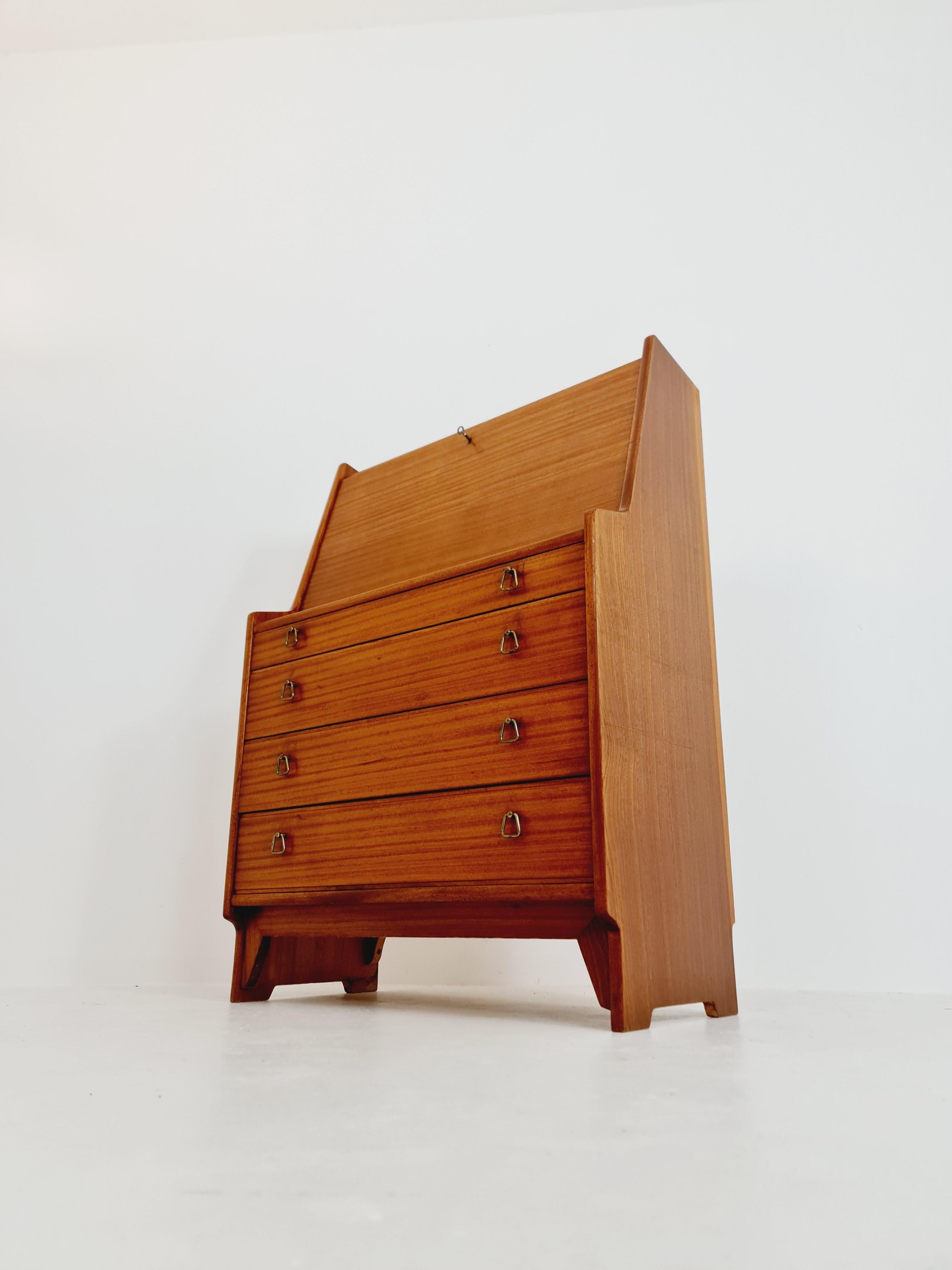 Scandinavian Secretary with drawers mahagony by Gjövik Möbler, Norway For Sale 3