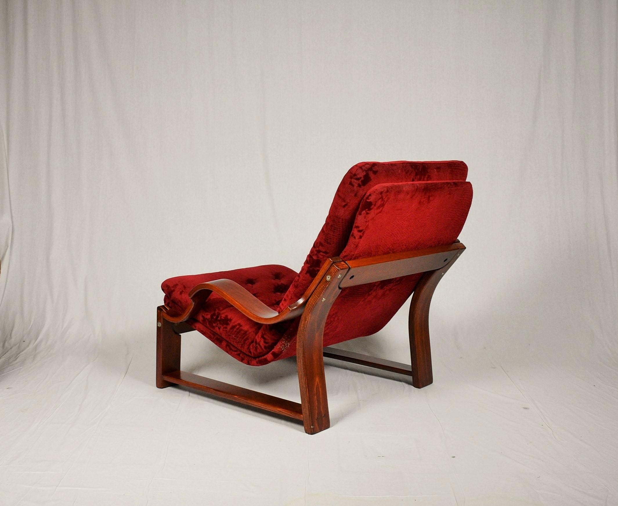 Skandinavisches Sessel- und Tabouret-Set, 1960er Jahre (Stoff) im Angebot