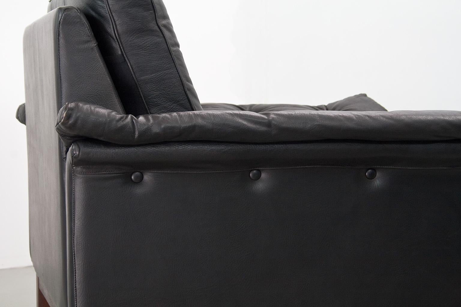 Scandinavian Modern  Black Leather Lounge Chairs, Danish Modern 1950s set of 4 In Good Condition In Beek en Donk, NL