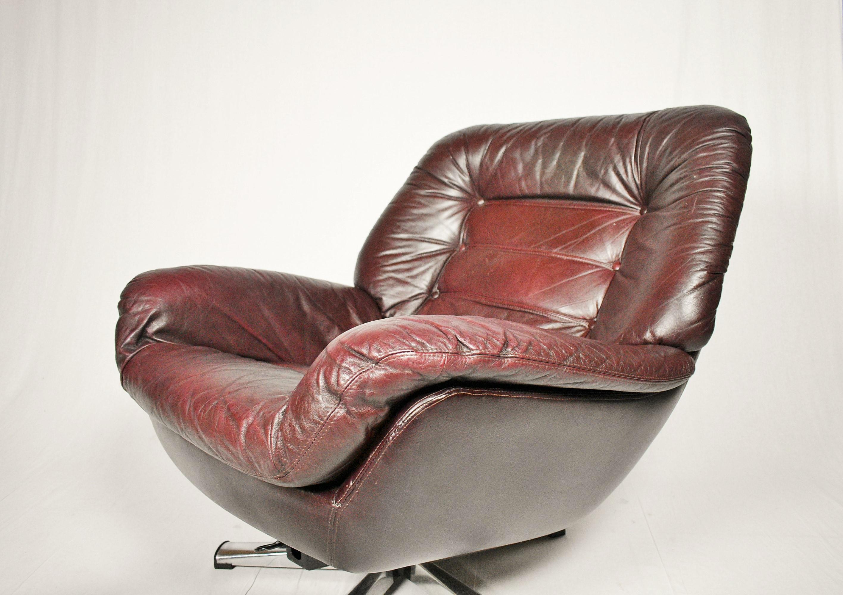 Swedish Scandinavian Set of Leather Swivel Armchair and Tabouret, 1960s