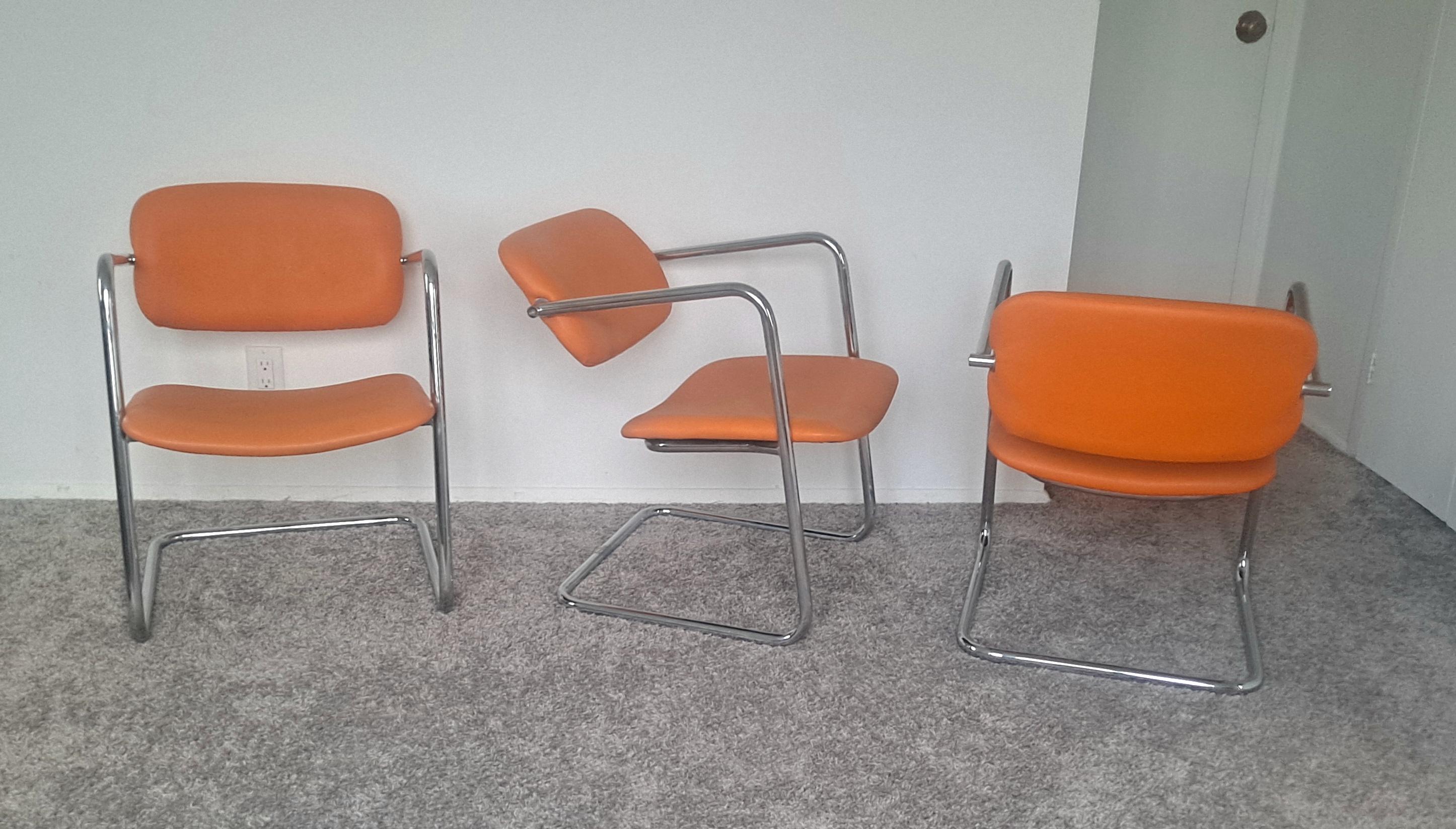 Scandinavian orange set of 3 chairs ,very comfortable the back rest is adjustable and it can be adjust like the show on the photos .  