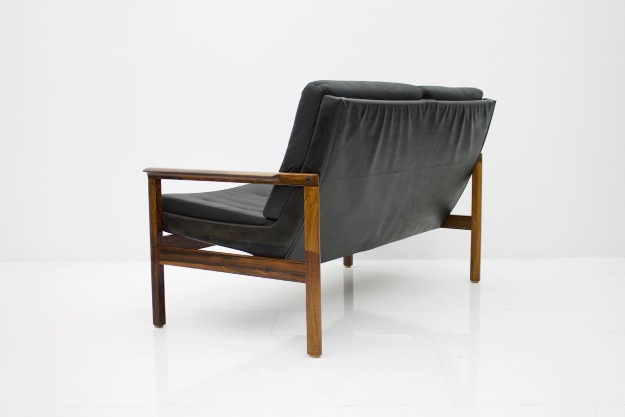 Mid-20th Century Scandinavian Settee in Black Leather Sofa, 1960s
