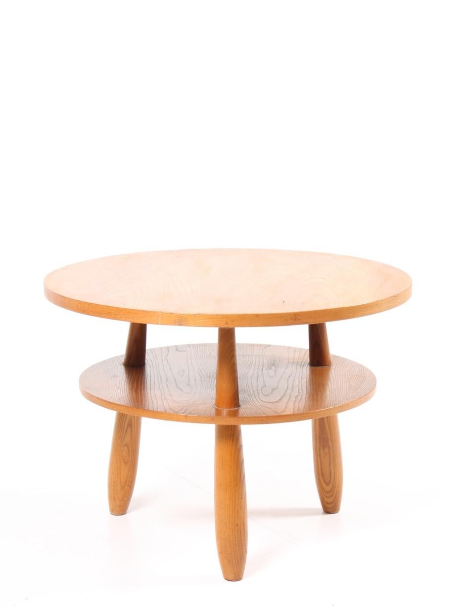 1940s side table in elm, designed and Made in Denmark - Original patinated condition.