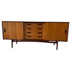 Skandinavisches Sideboard, 1950er Jahre. Teakholz