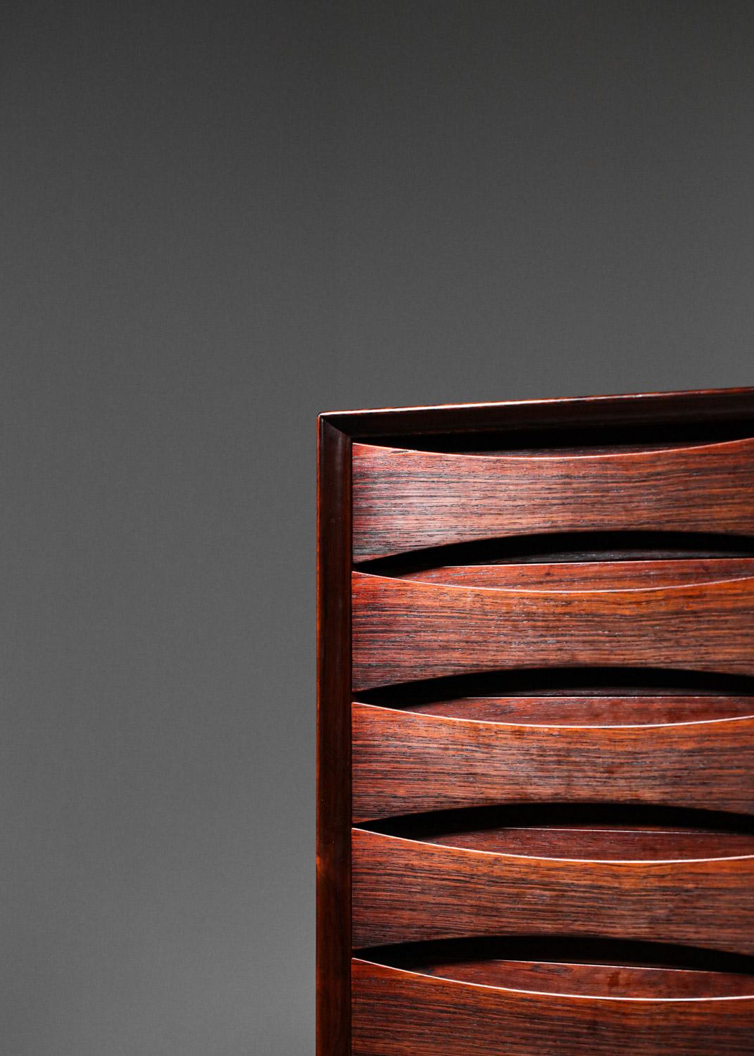 Skandinavisches Sideboard des dänischen Designers Arne Vodder für Sibast aus Massivholz im Angebot 1