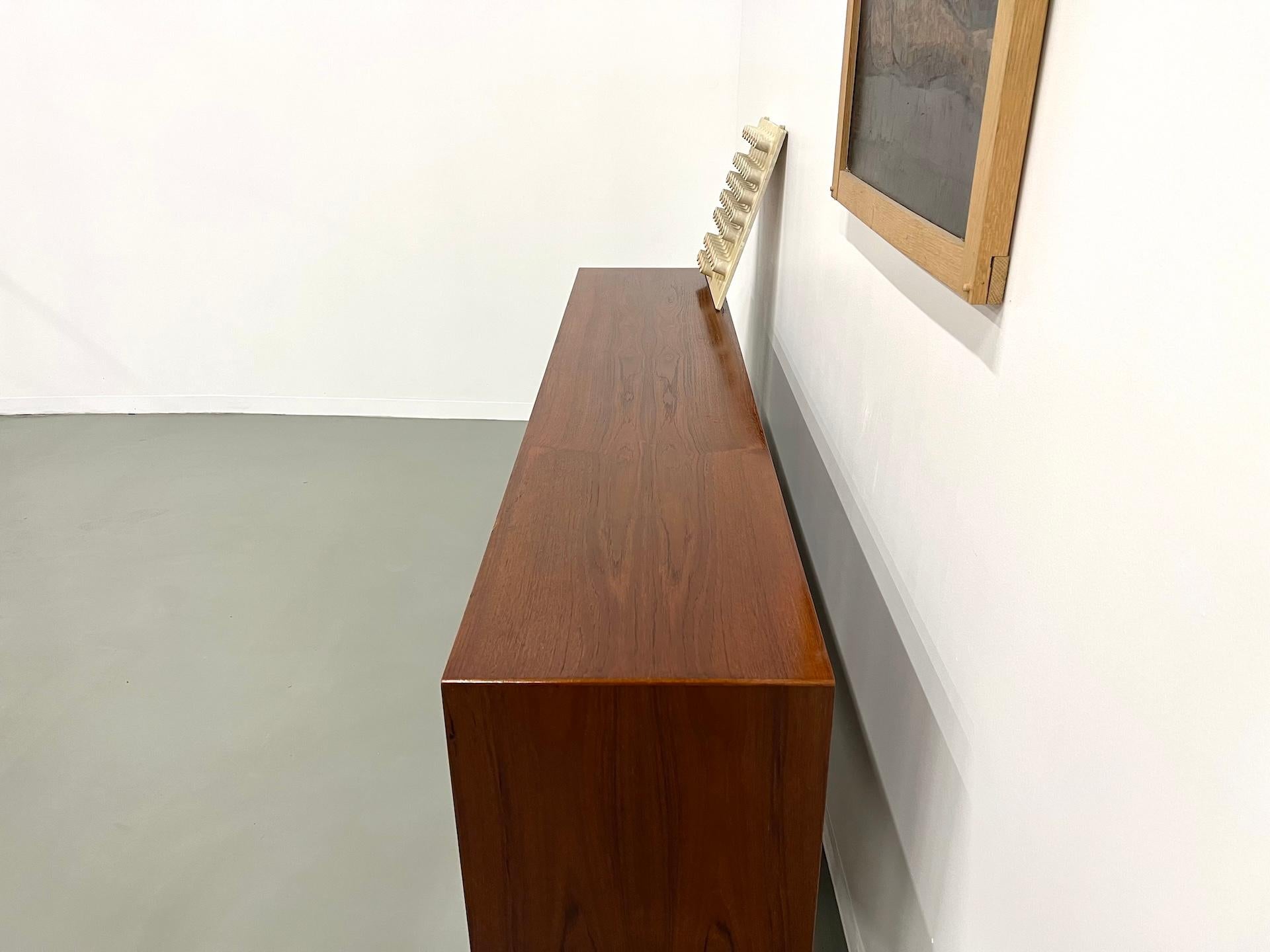 Buffet scandinave des années 70 en vente 2