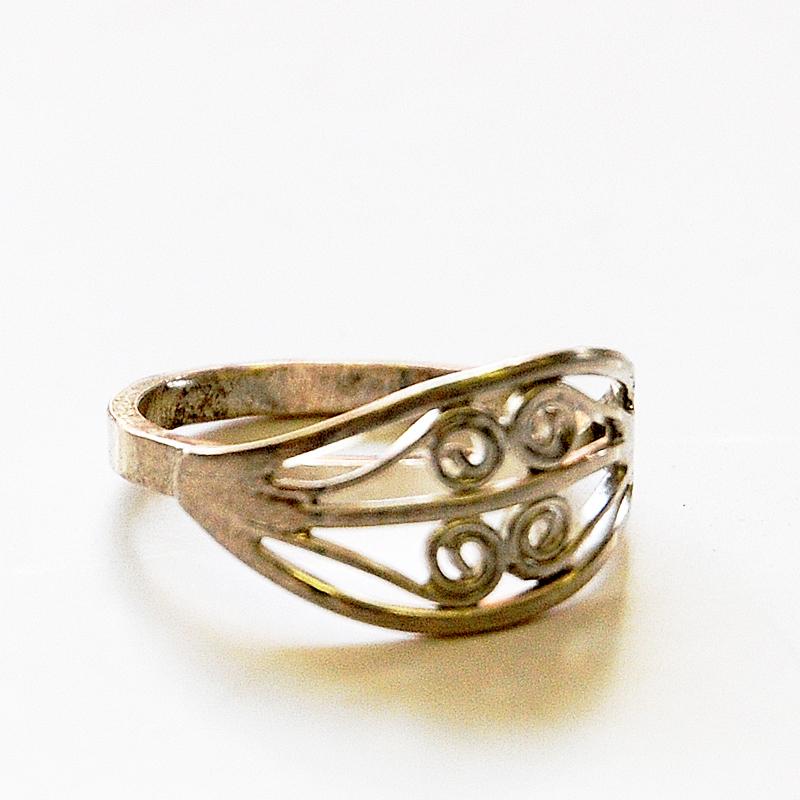 Mid-20th Century Scandinavian Silverring with Ornament Details, 1950s-1960s For Sale