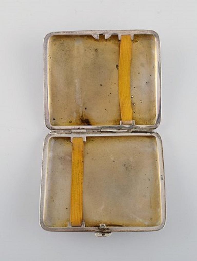 Scandinavian Silversmith, Art Deco Cigarette Case in Silver, 1930s / 40s In Good Condition In Copenhagen, DK