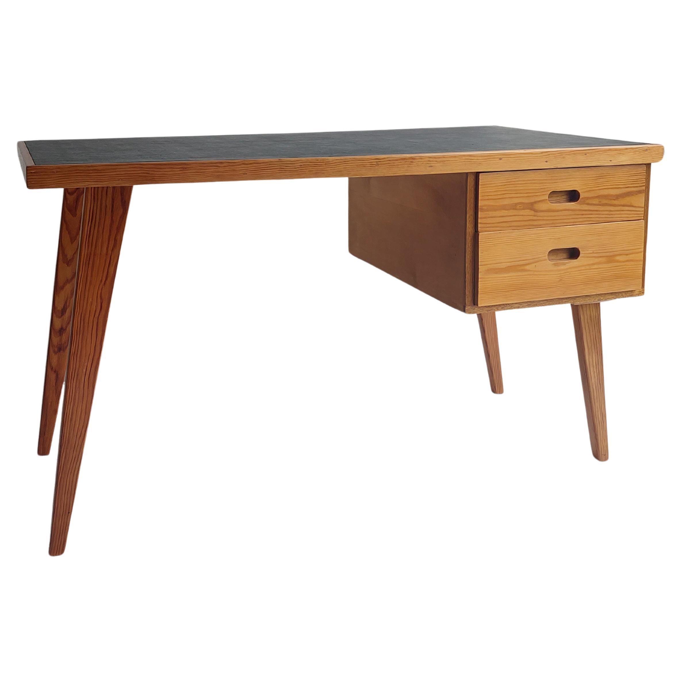 Scandinavian Single Pedestal Writing Desk in Pine, Paul McCobb style 60s