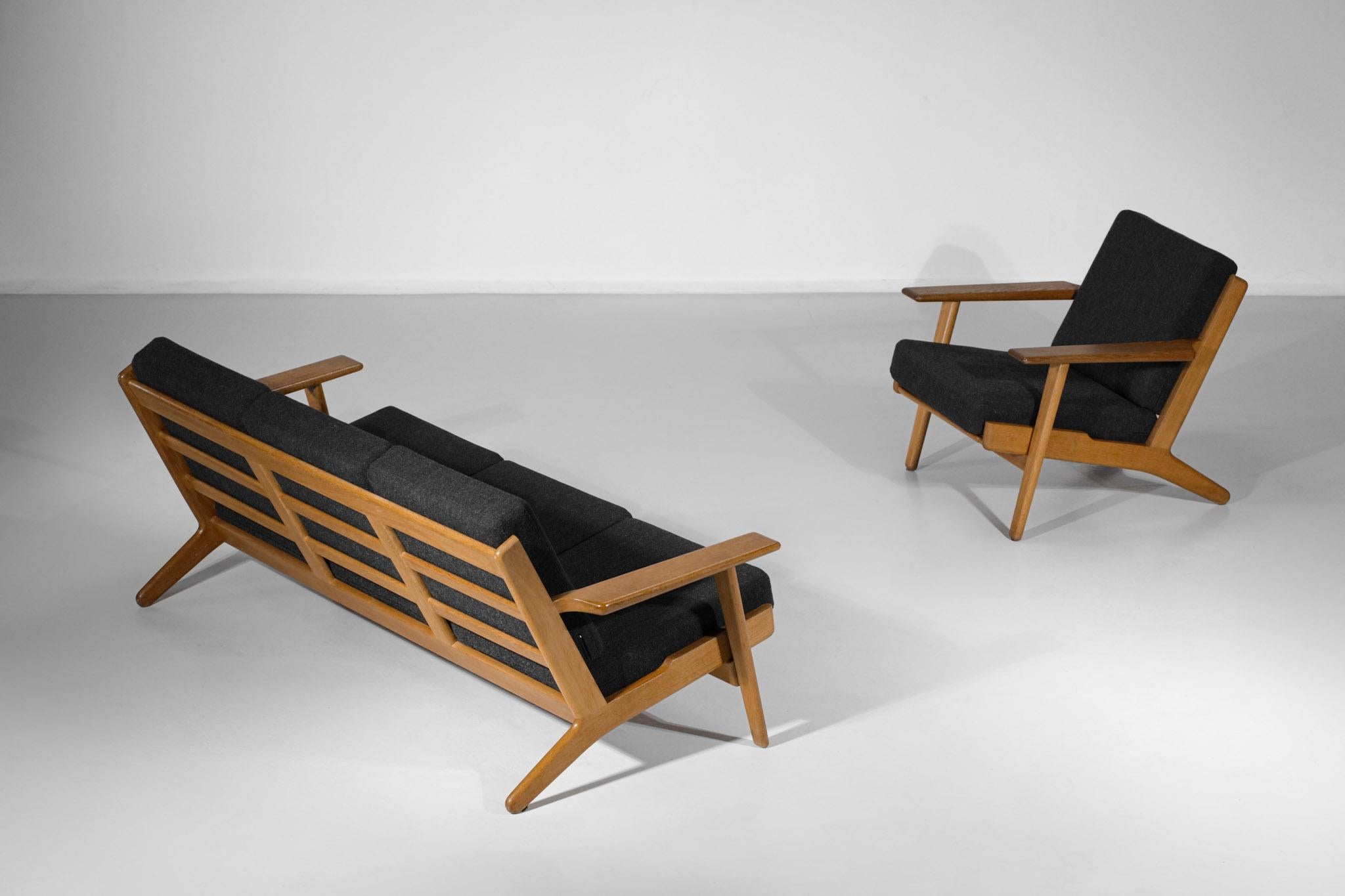 Scandinavian Sofa GE 290 Danish Designer Hans Wegner for GETAMA 12