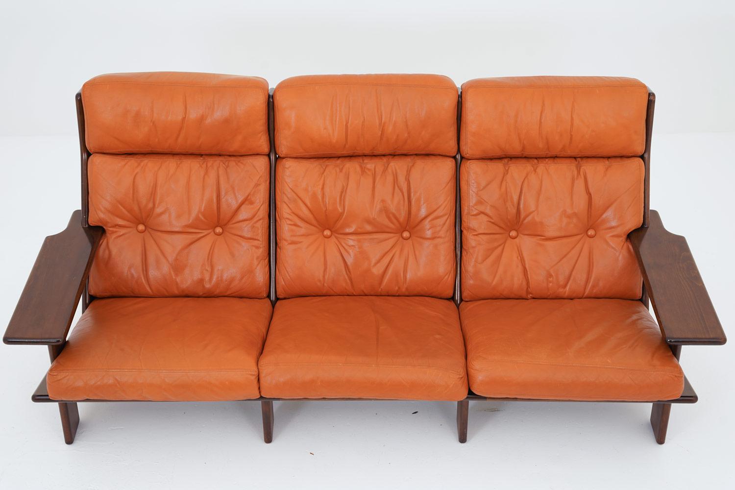 20th Century Scandinavian Sofa model 'Pele' by Esko Pajamies  For Sale