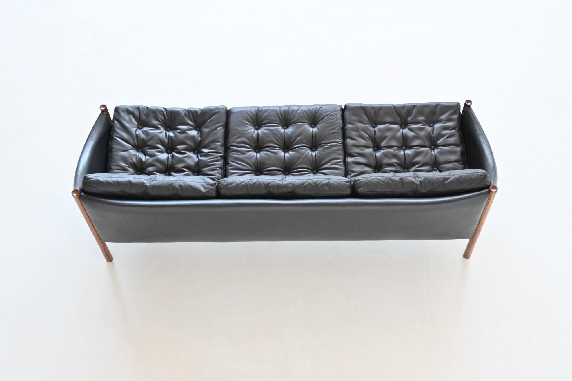 Scandinavian Sofa Rosewood and Black Leather, Denmark, 1960 4