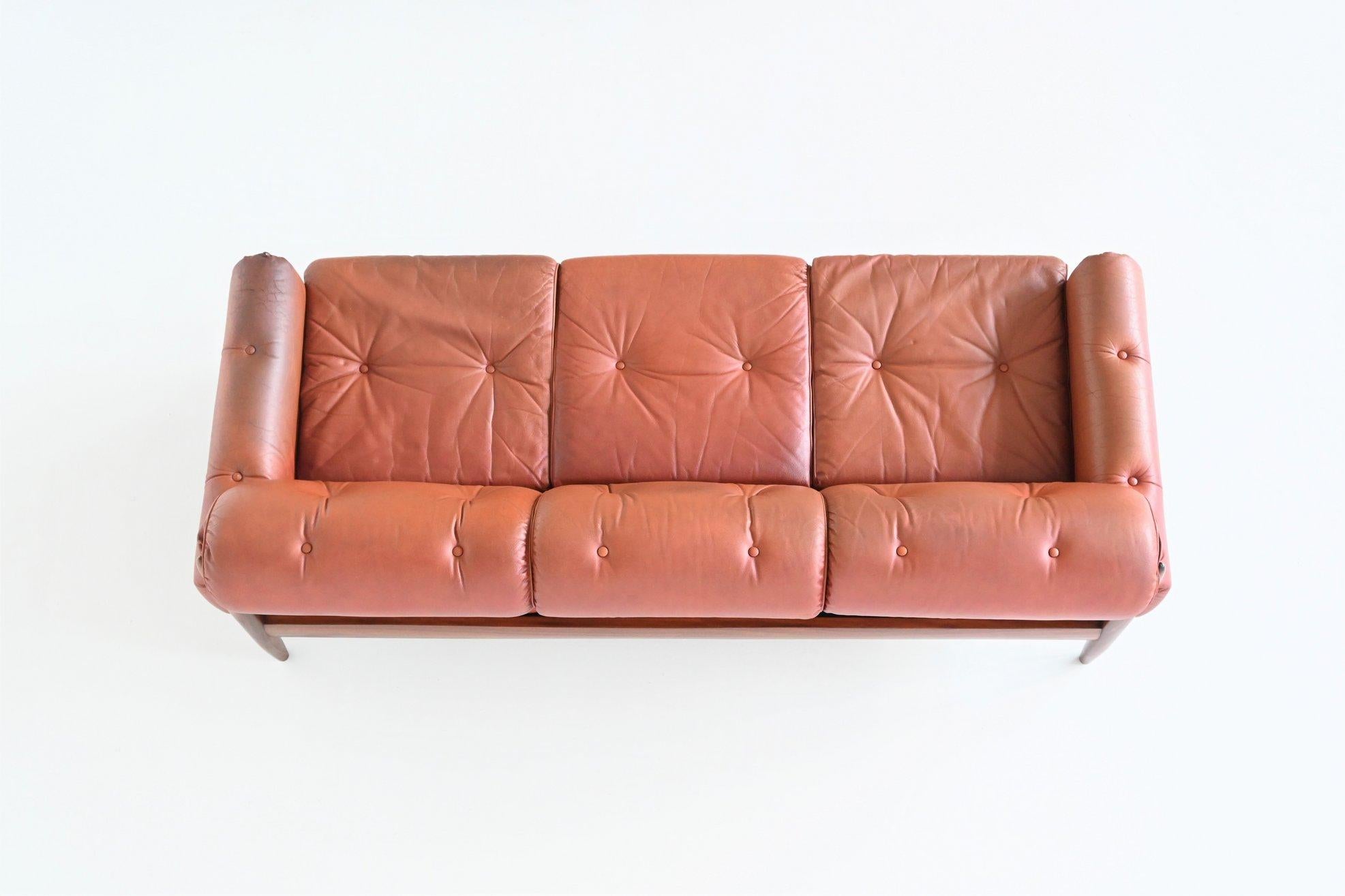 Scandinavian Sofa Rosewood and Leather Denmark 1960 10
