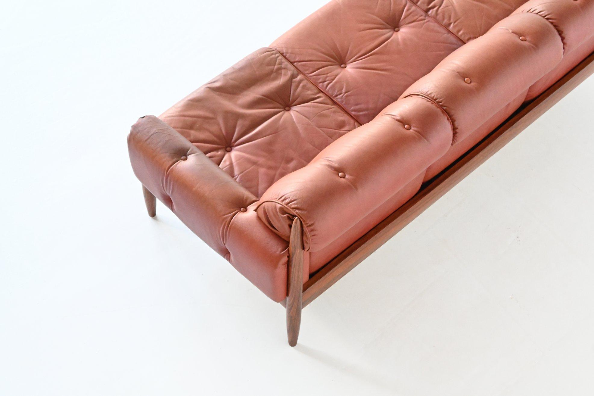 Scandinavian Sofa Rosewood and Leather Denmark 1960 11