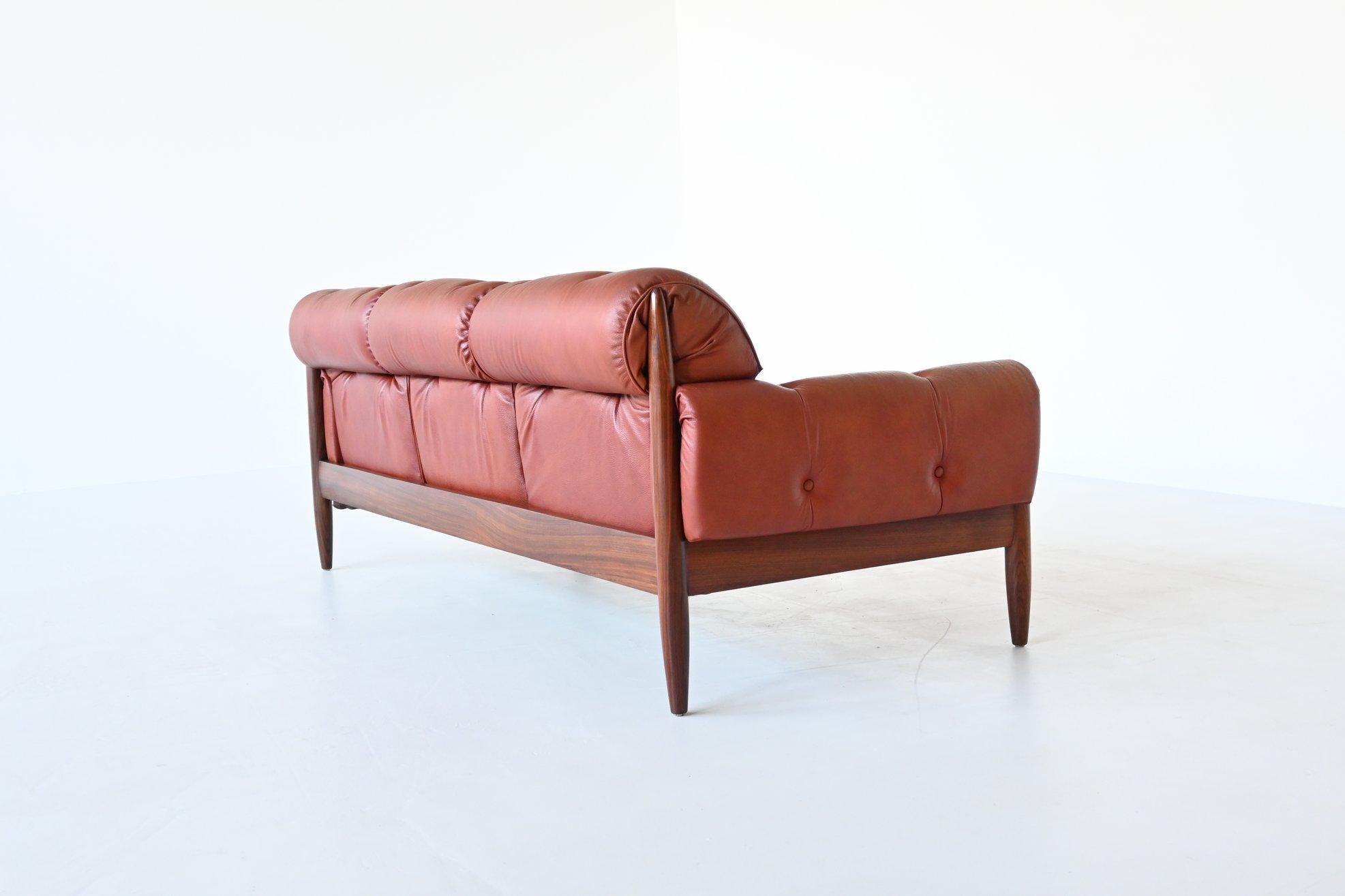 Scandinavian Sofa Rosewood and Leather Denmark 1960 2