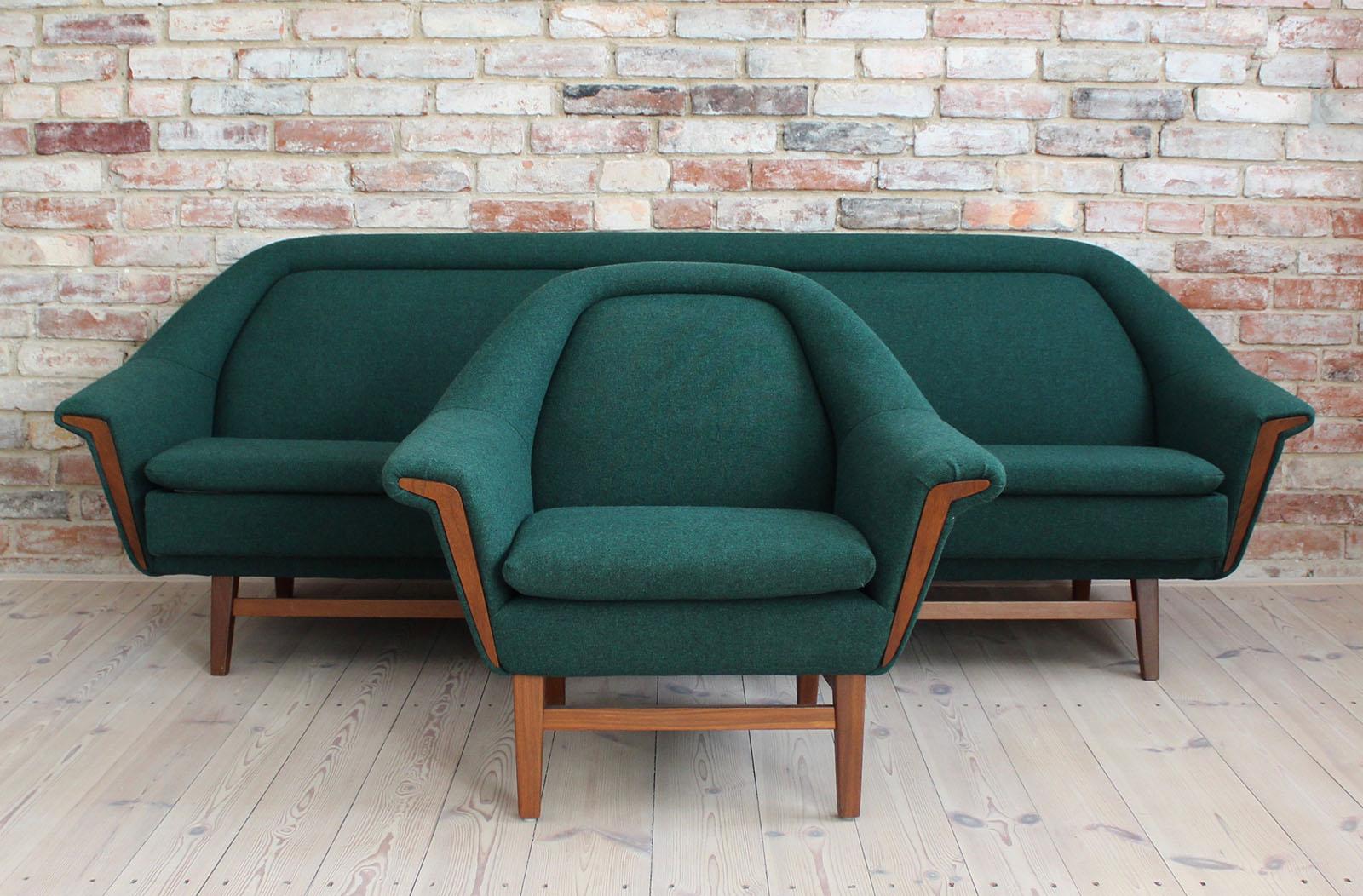 This set of furniture was produced by Holm Fabriker from Sweden in the 1960s. Like most furniture from Scandinavia, this set was also made with great care and accuracy, which we could observe throughout the renovation process. It can be transformed
