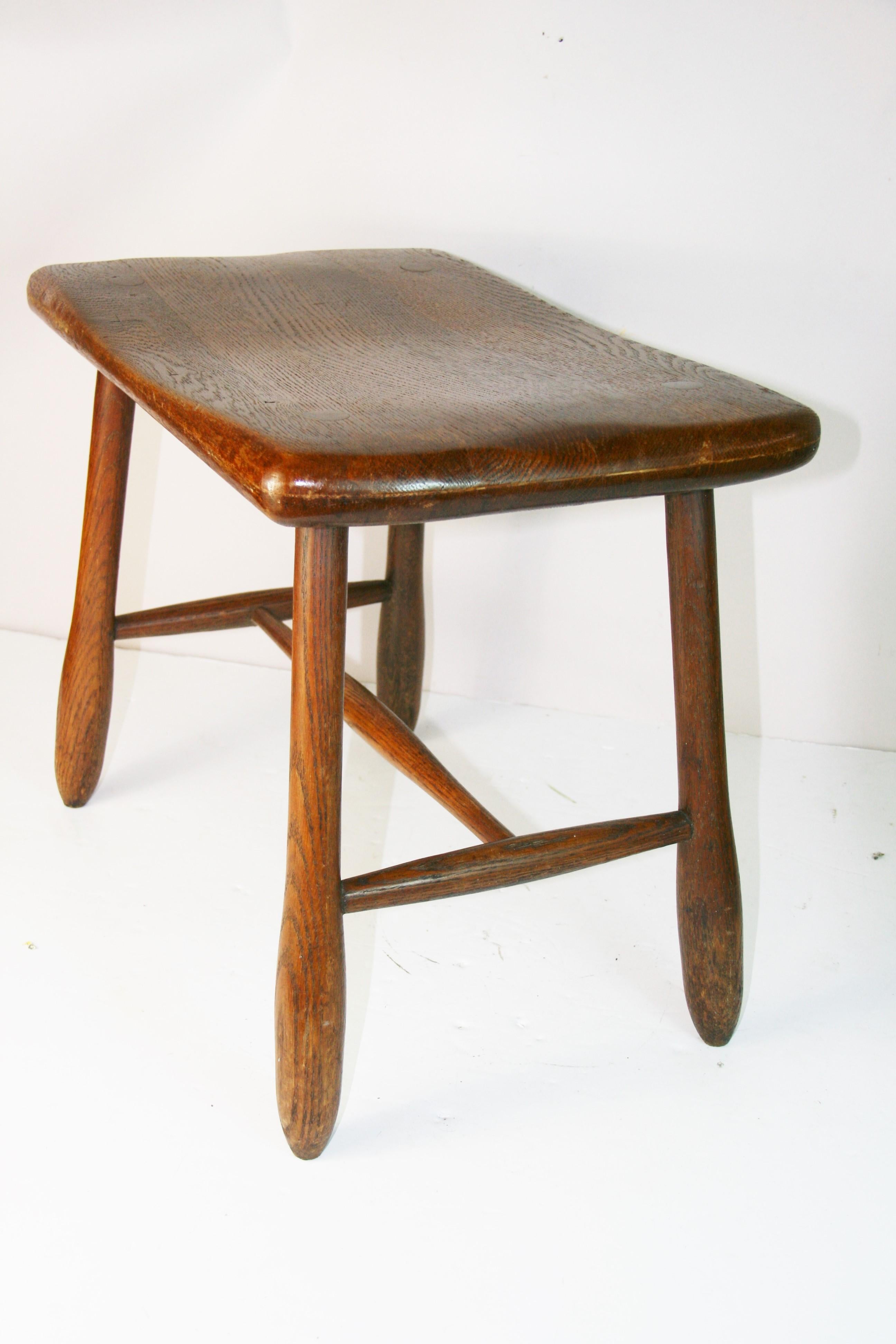 Bois de feuillus Tabouret scandinave en chêne massif en vente