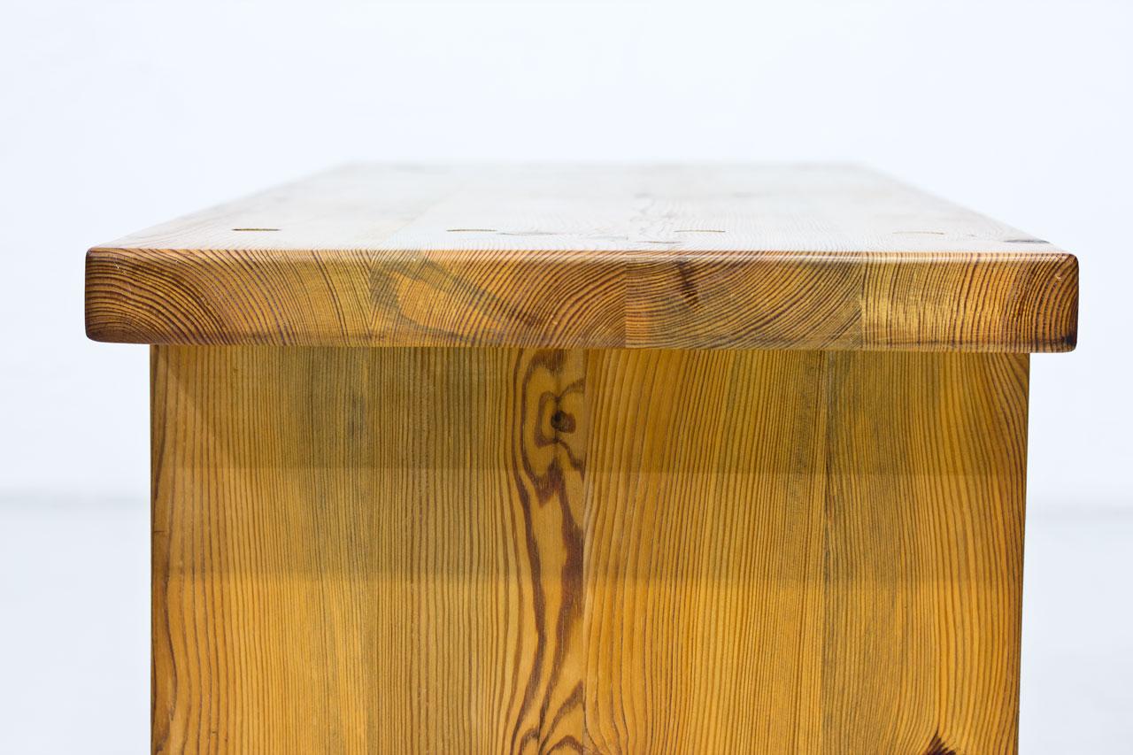 Scandinavian Solid Pine Bench, Table, Sweden, 1970s (Ende des 20. Jahrhunderts)