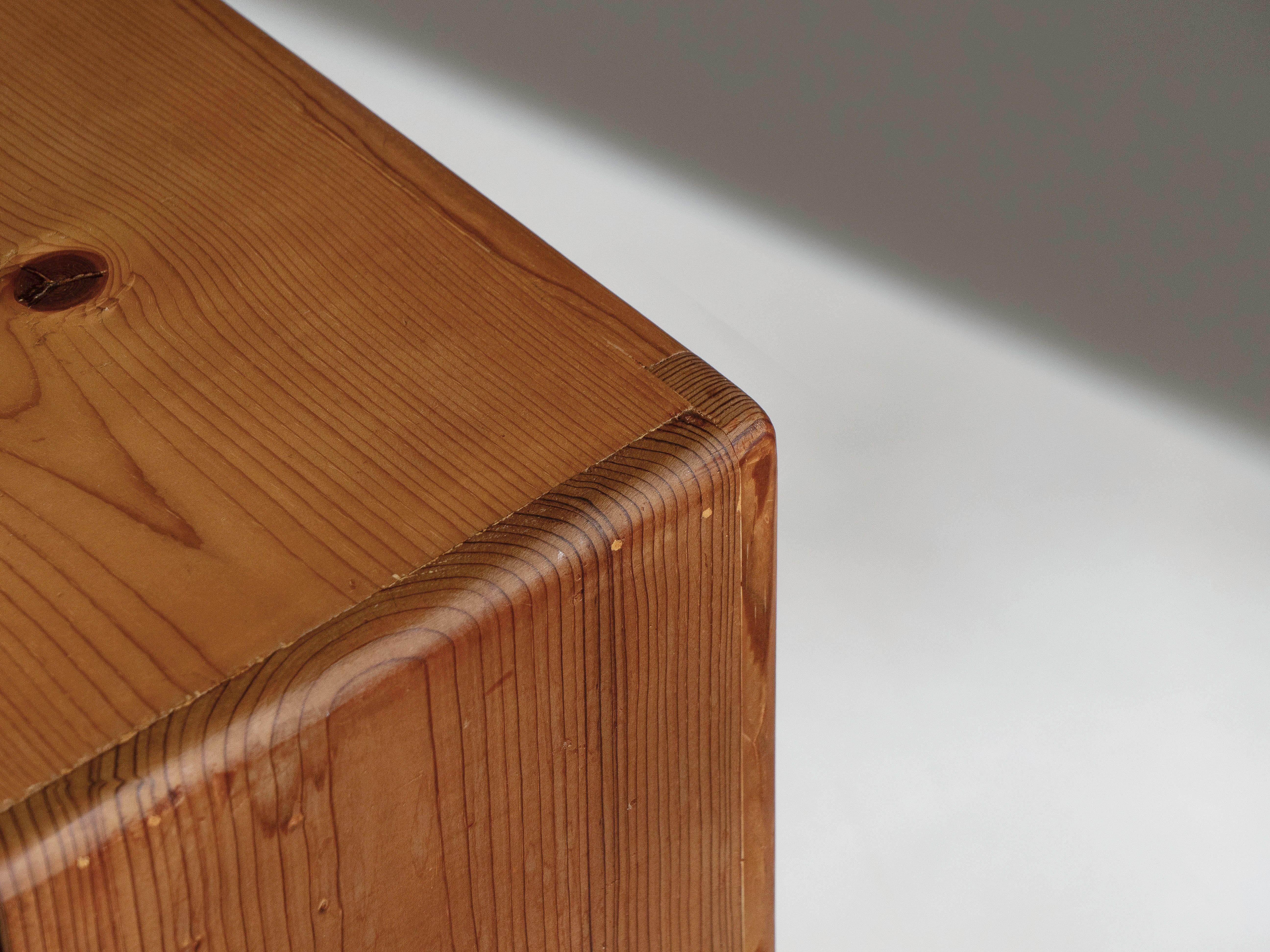 Scandinavian Solid Pine Bookcase, 1970's For Sale 1