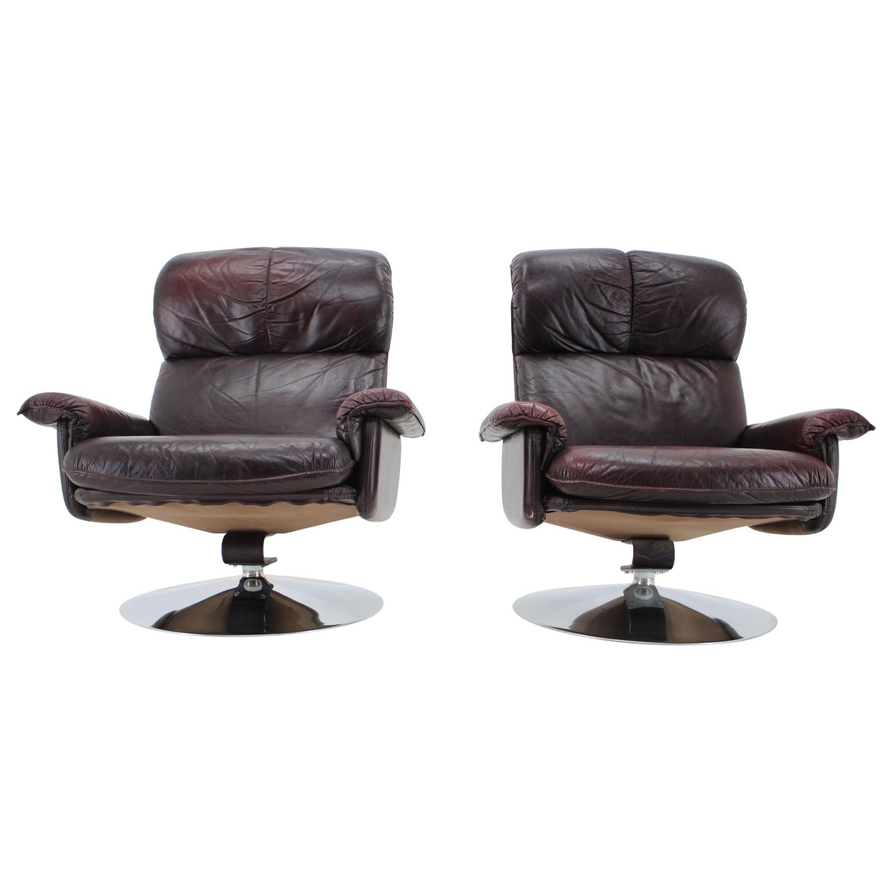 Scandinavian Space Age Style Leather and Chrome Armchairs by M-TOP, 1970s For Sale