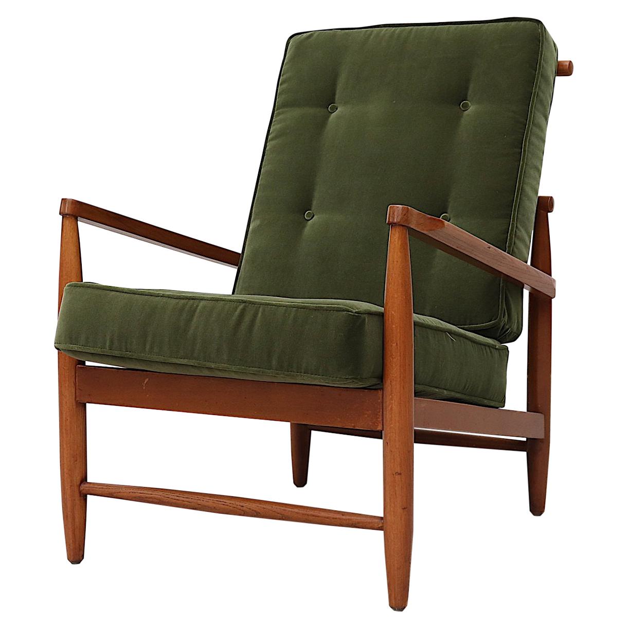 Scandinavian Spindle Back Lounge Chair