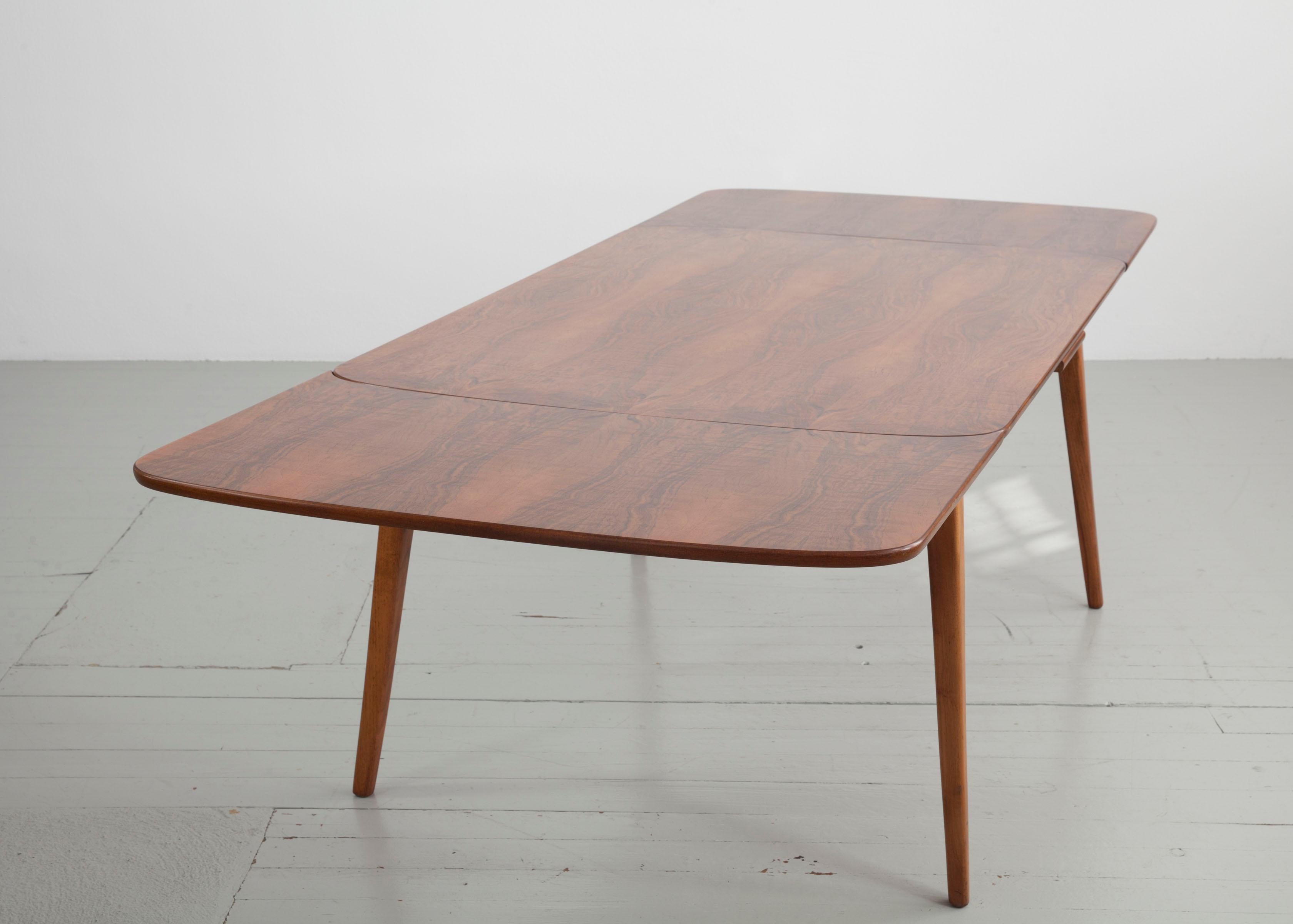 Scandinavian Stained Beechwood Extendable Table, 1960s In Good Condition For Sale In Wolfurt, AT