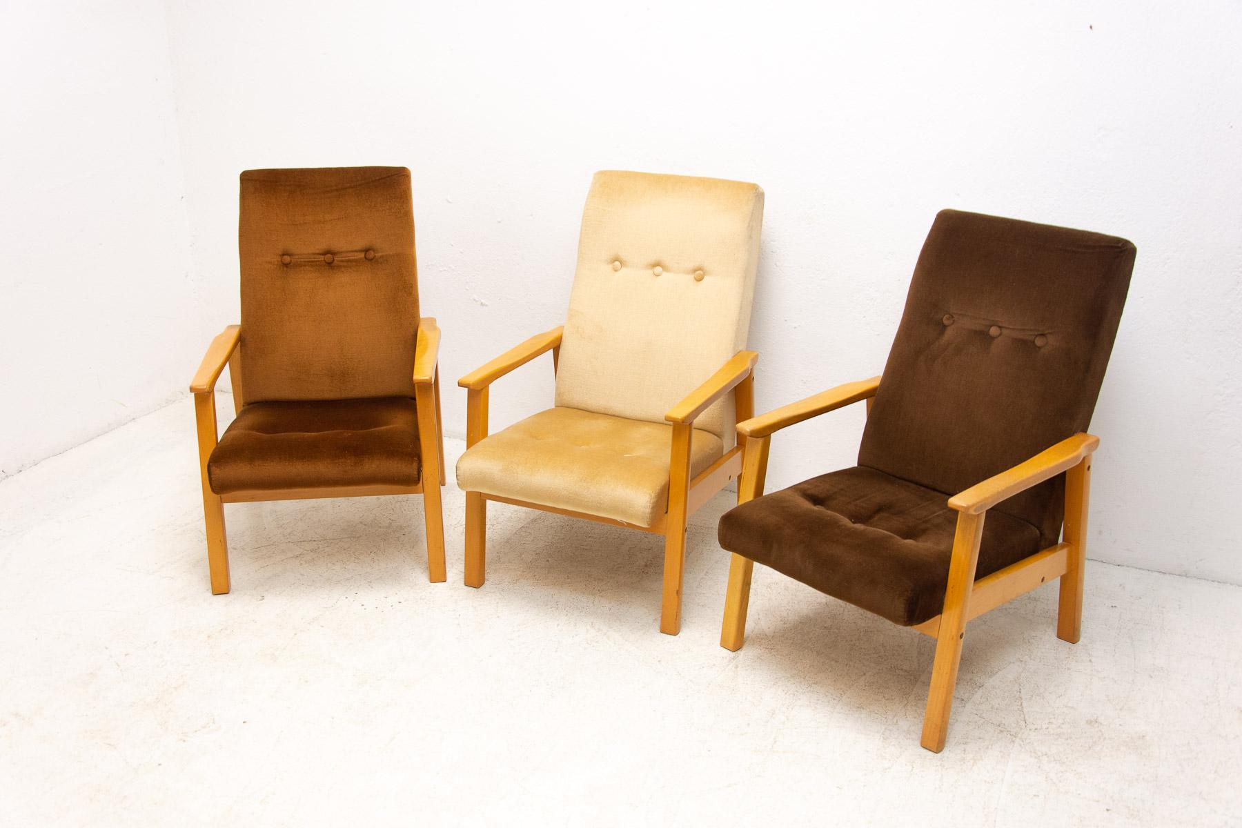  Sessel im skandinavischen Stil, 1980er Jahre, 3er-Set (Tschechisch) im Angebot