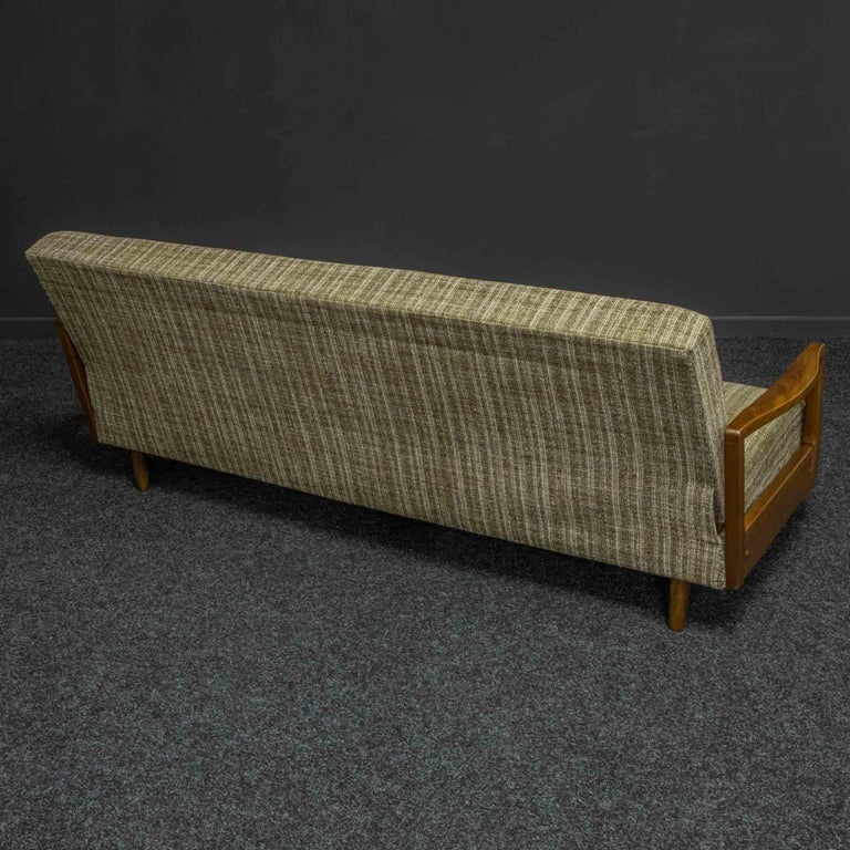 Scandinavian Style Bed Settee For Sale at 1stDibs