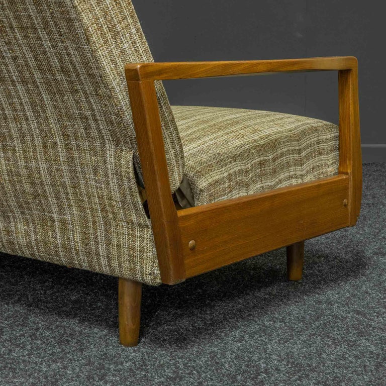 Scandinavian Style Bed Settee For Sale at 1stDibs