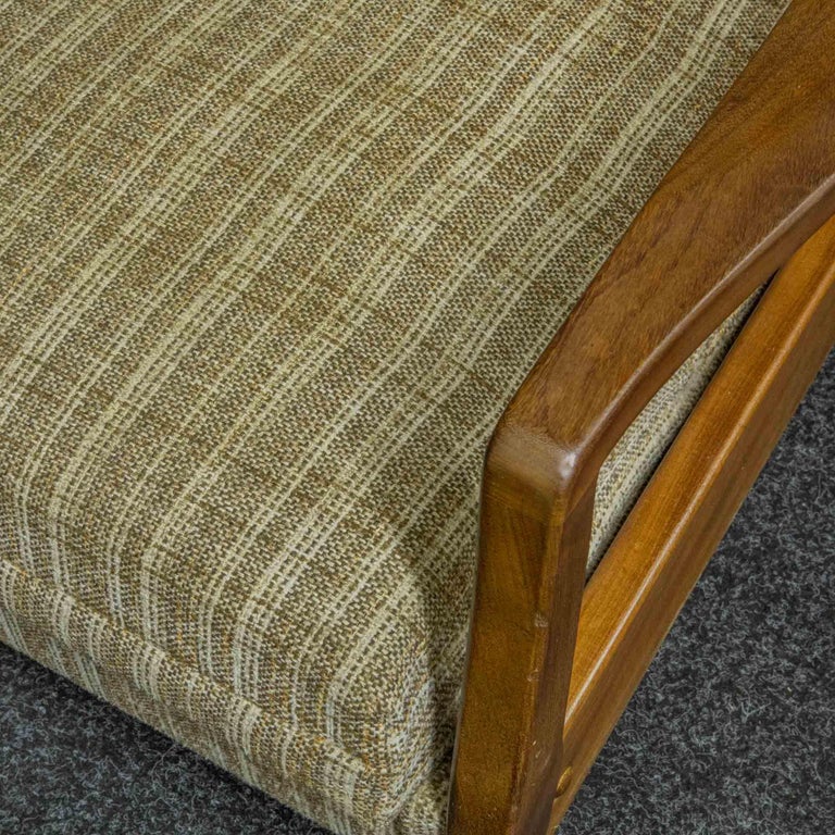 Scandinavian Style Bed Settee For Sale at 1stDibs