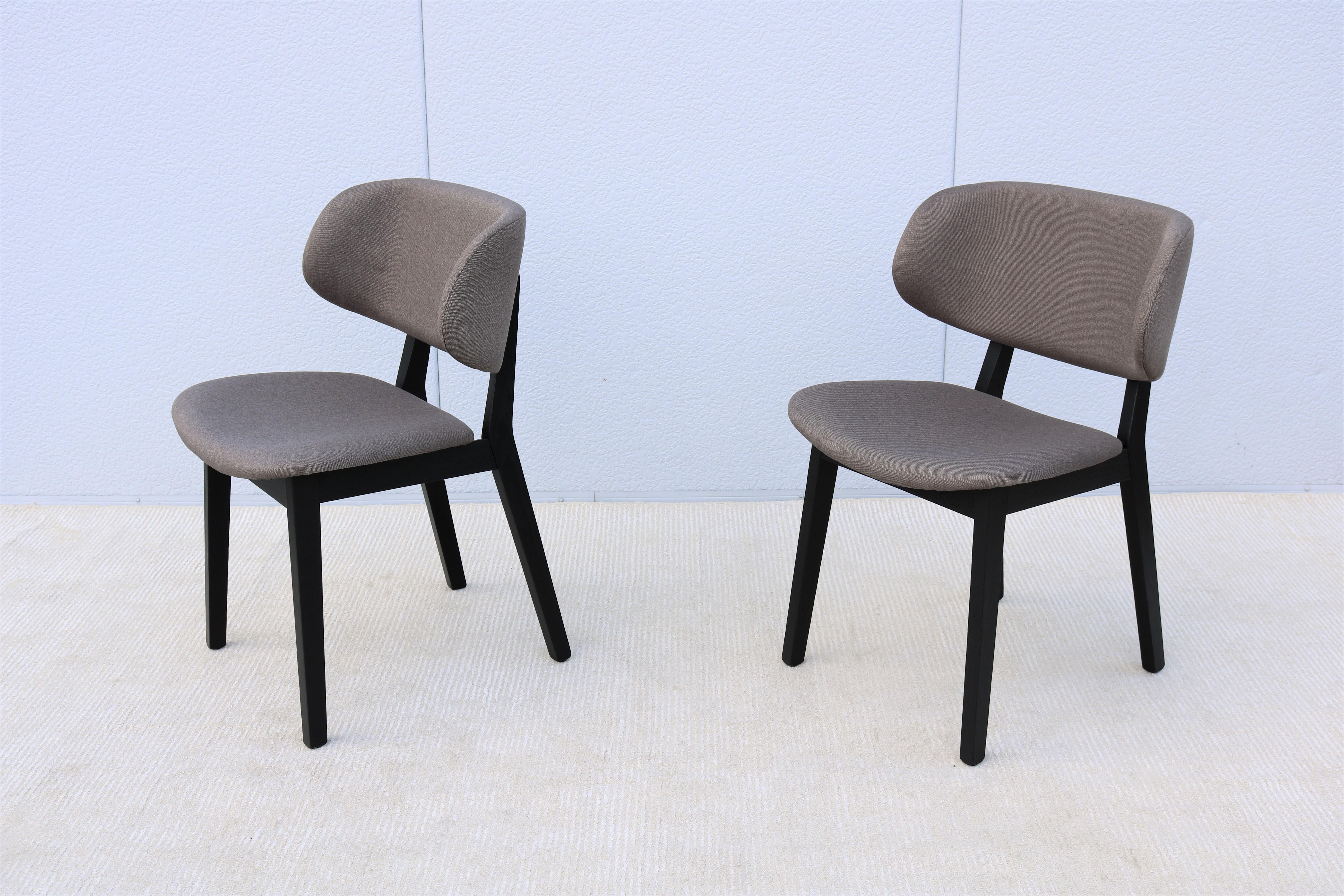 Scandinavian Style Calligaris Claire Dining Chair Made in Italy, 3 Available For Sale 1