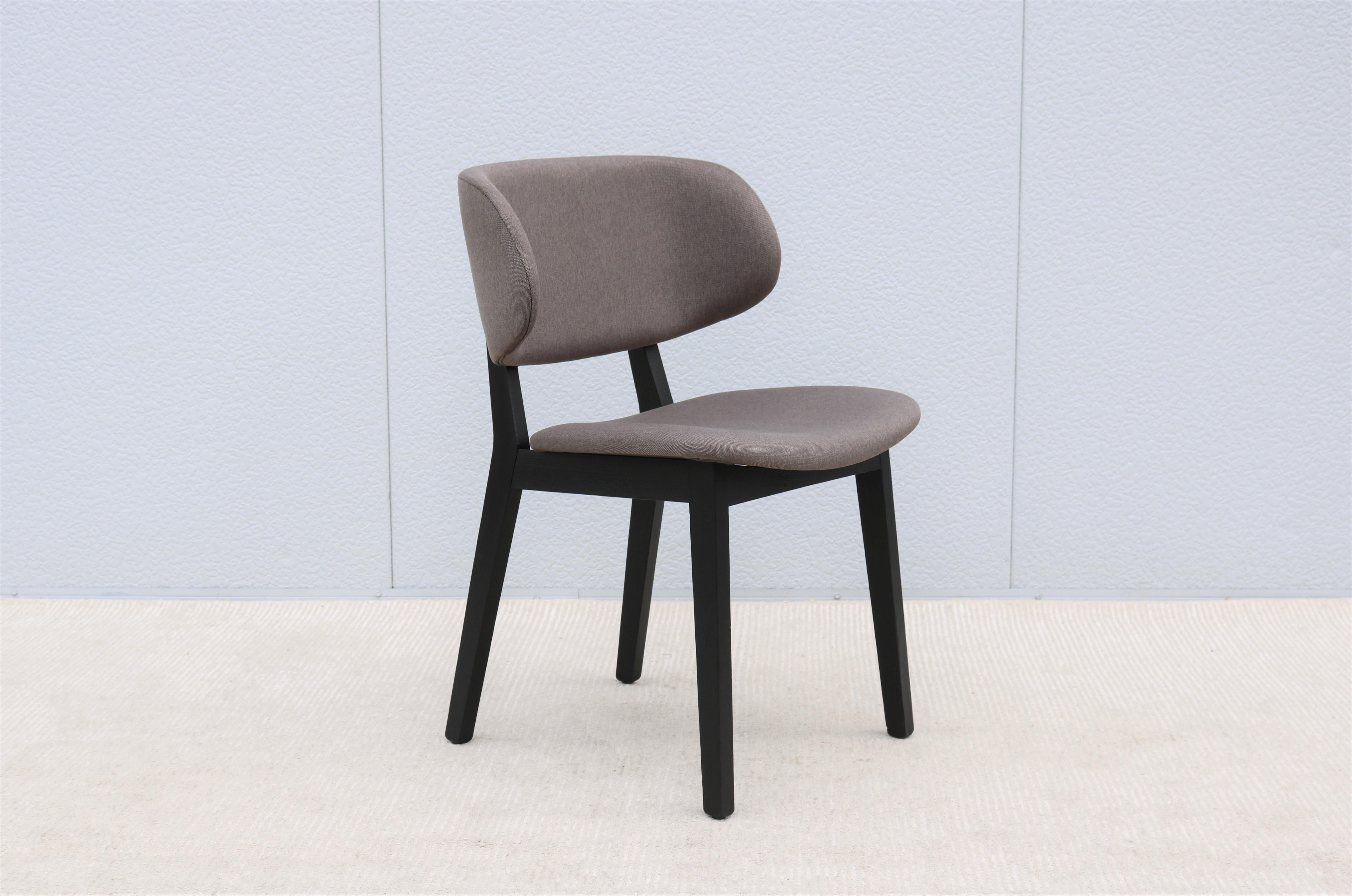 Scandinavian Modern Scandinavian Style Calligaris Claire Dining Chair Made in Italy, 3 Available For Sale