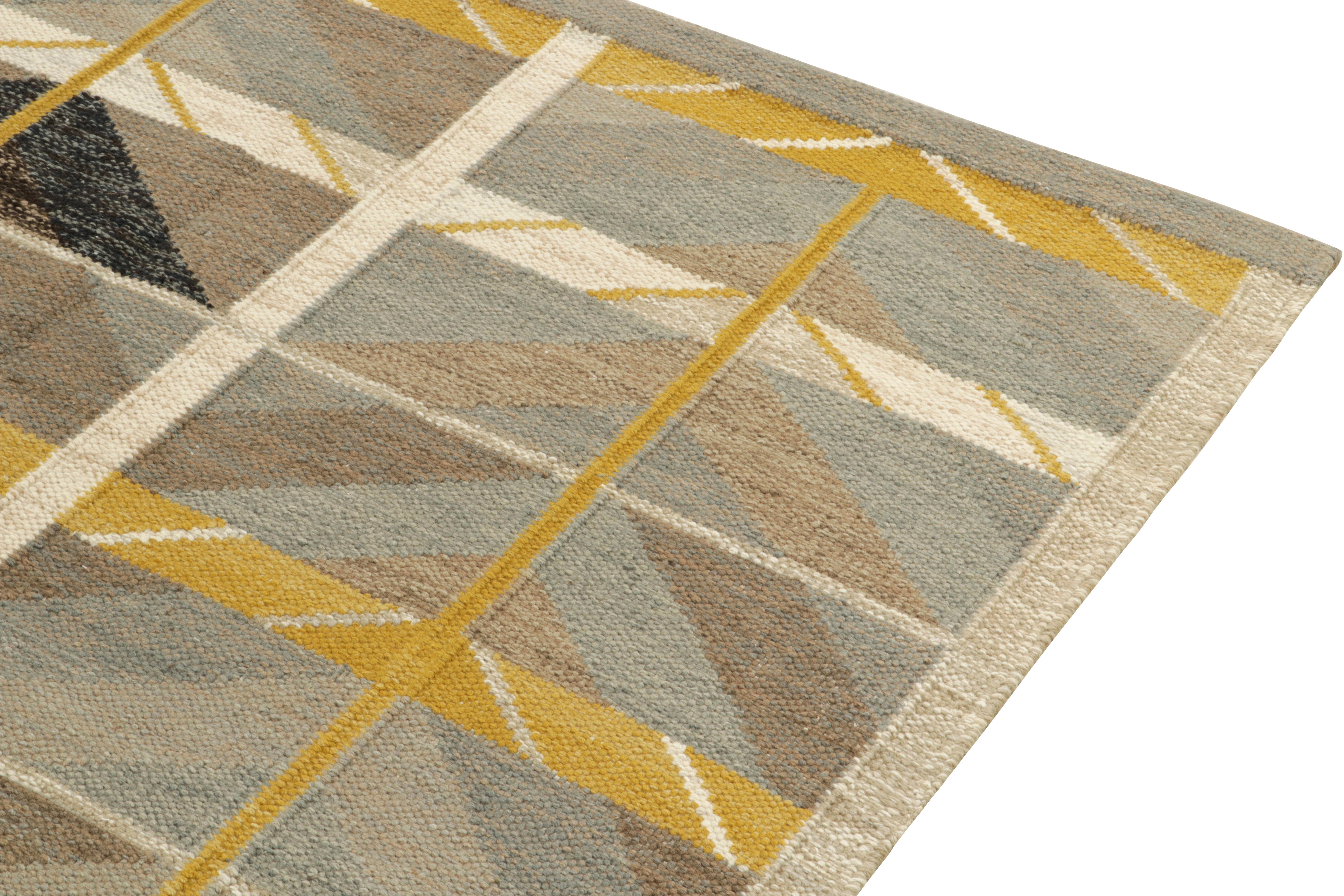 Rug & Kilim's Scandinavian Style Custom Kilim in Beige-Brown Geometric Pattern In New Condition For Sale In Long Island City, NY