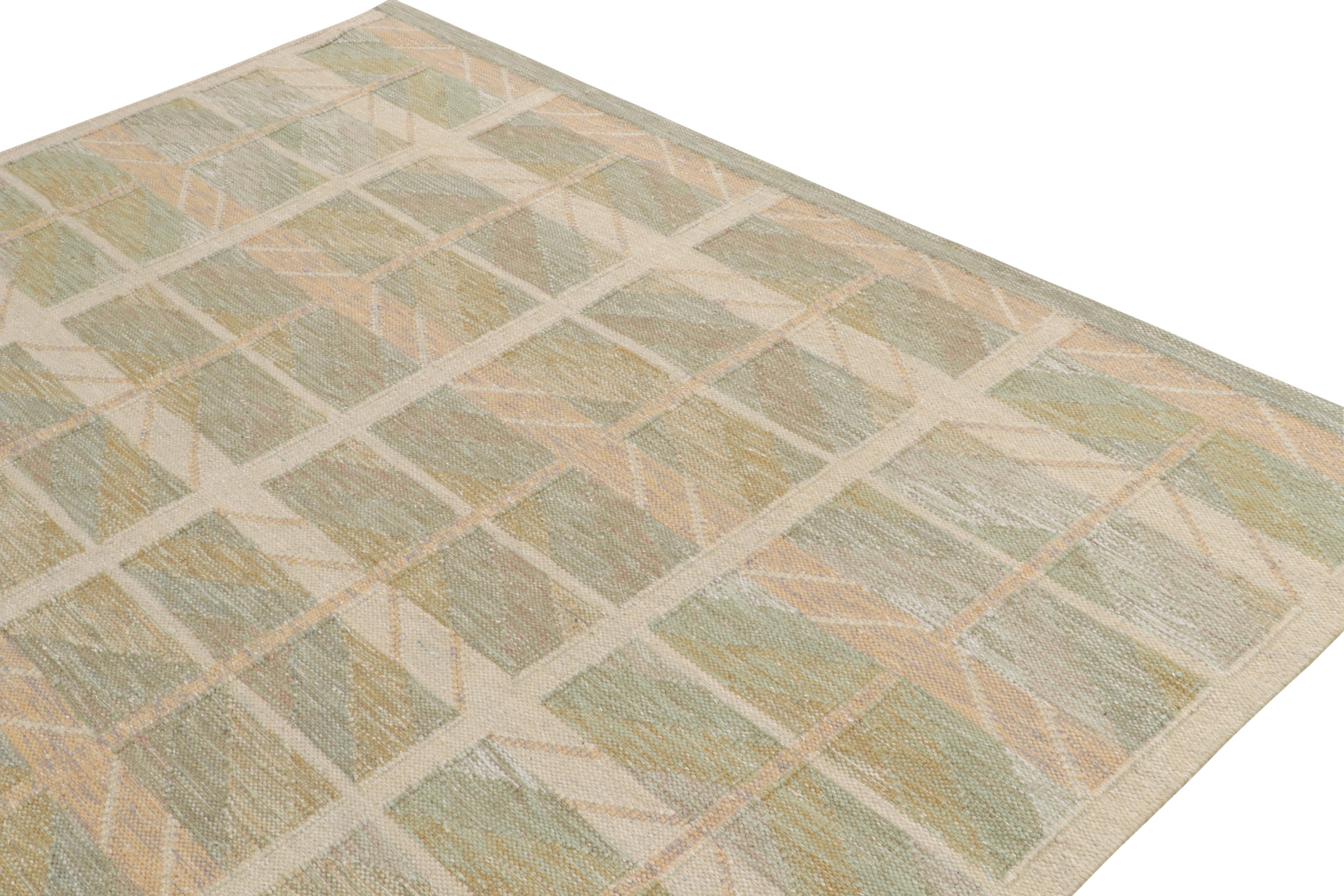 Indiano Kilim personalizzato in stile scandinavo in beige, verde e blu di Rug & Kilim - 5x8 in vendita